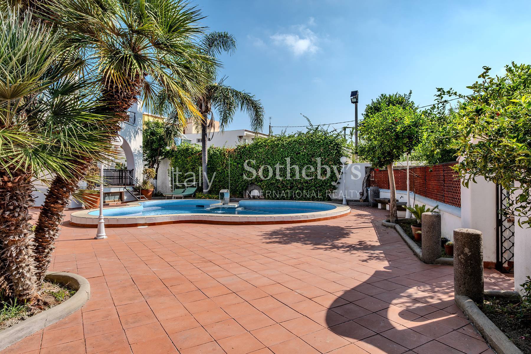  Prestigious villa with swimming pool in the heart of Forio - 物件實景