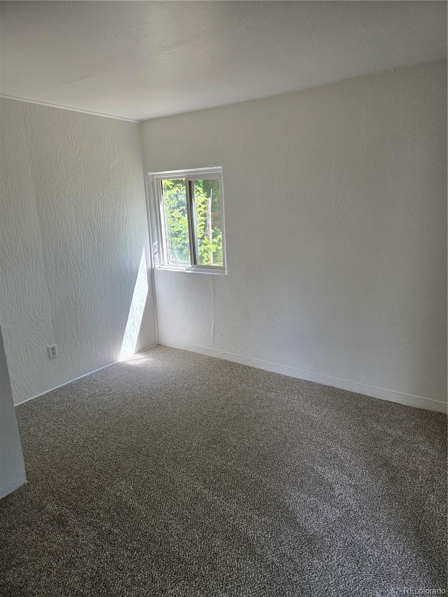 Lakewood, Colorado, 80215, United States, 4 Bedrooms Bedrooms, ,2 BathroomsBathrooms,Residential,For Sale,1875138
