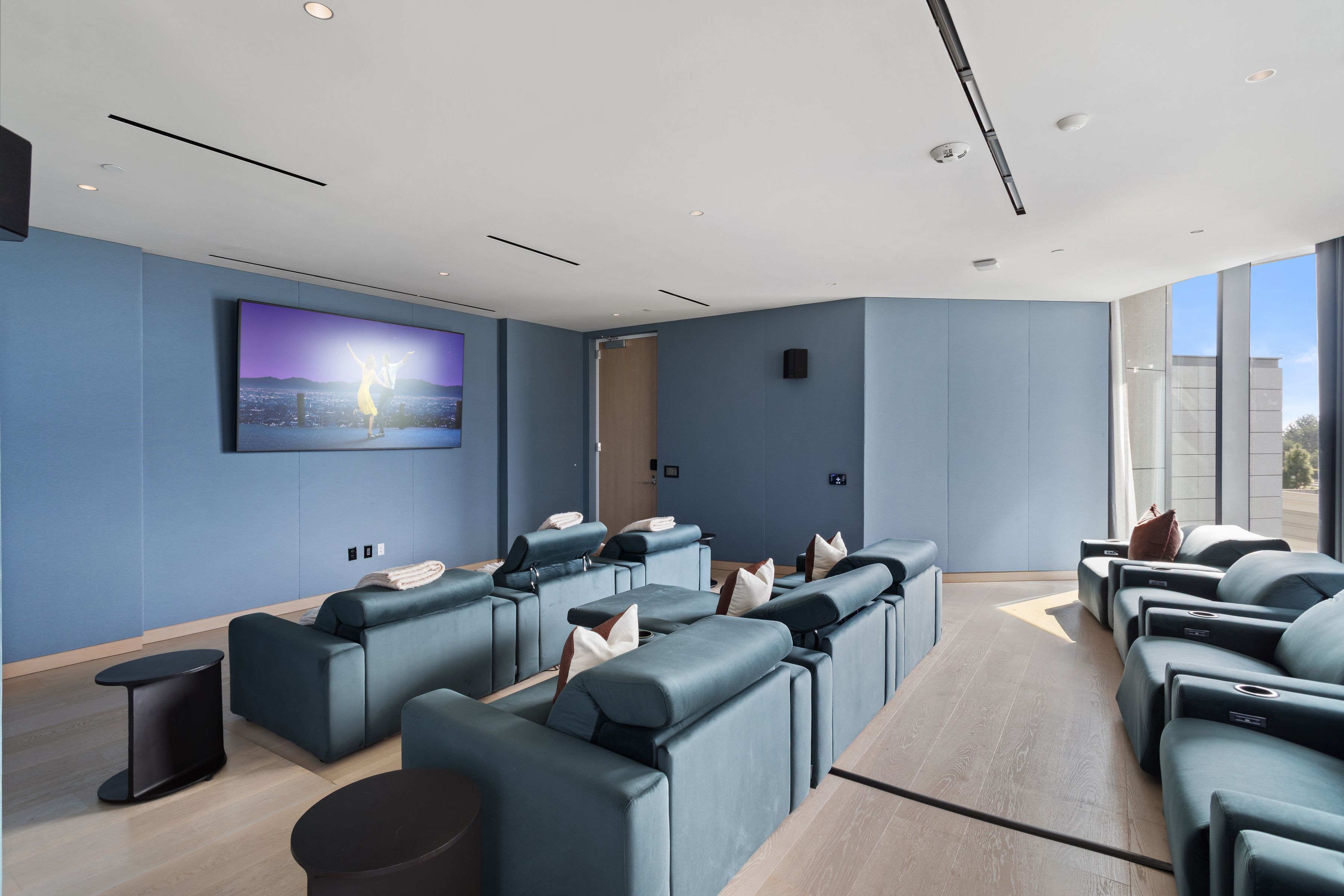  211 West Elm Court - 物件實景