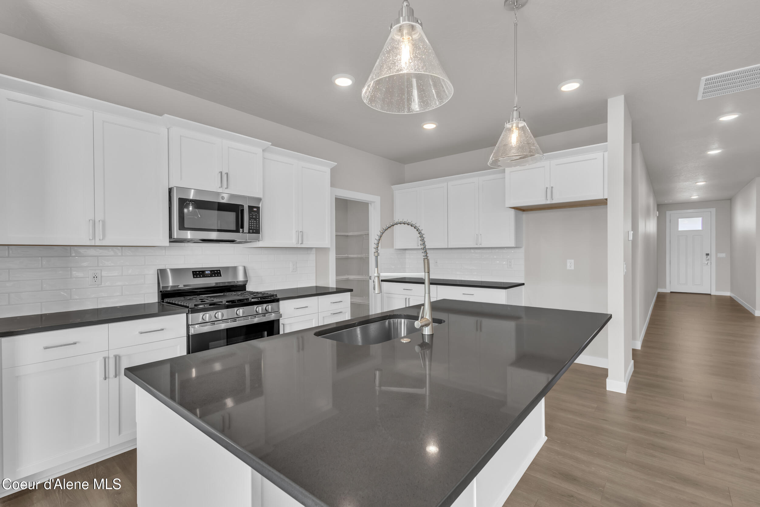 Coeur d'Alene, Idaho, 83815, United States, 4 Bedrooms Bedrooms, ,2 BathroomsBathrooms,Residential,For Sale,1975226