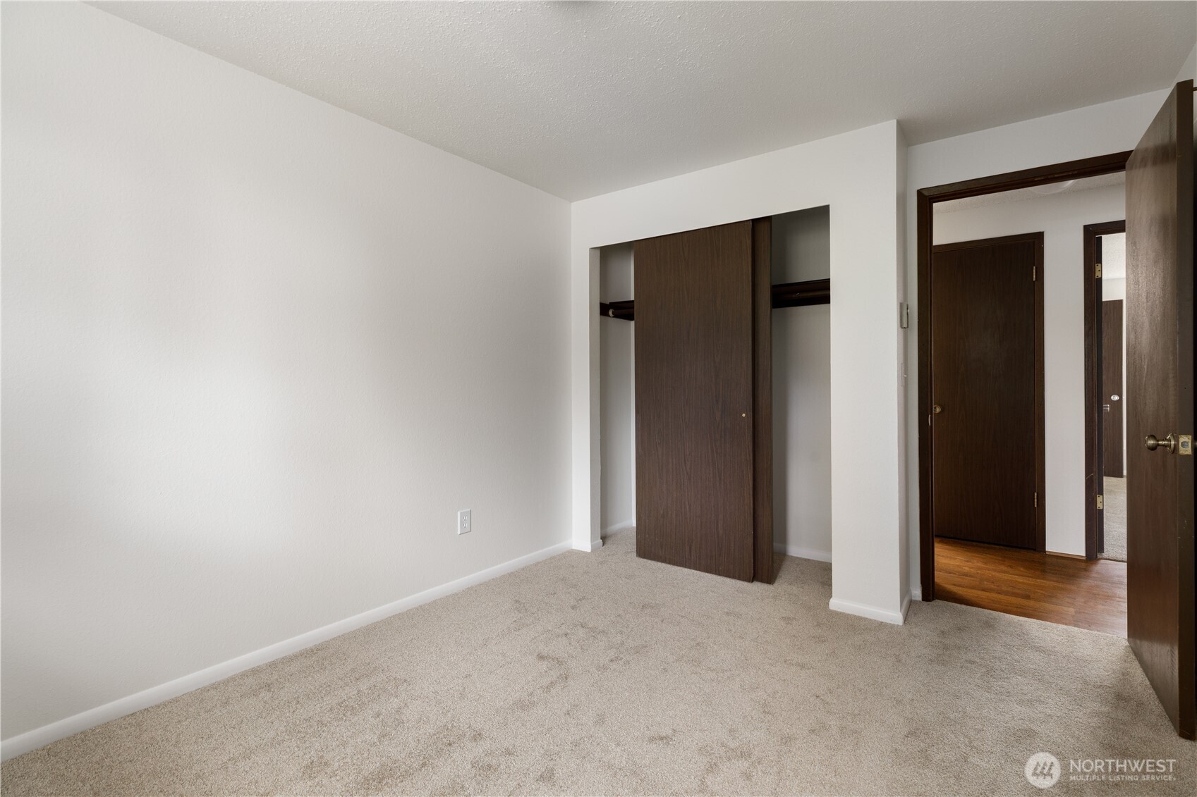 Oak Harbor, Washington, 98277, United States, 3 Bedrooms Bedrooms, ,2 BathroomsBathrooms,Residential,For Sale,1989027