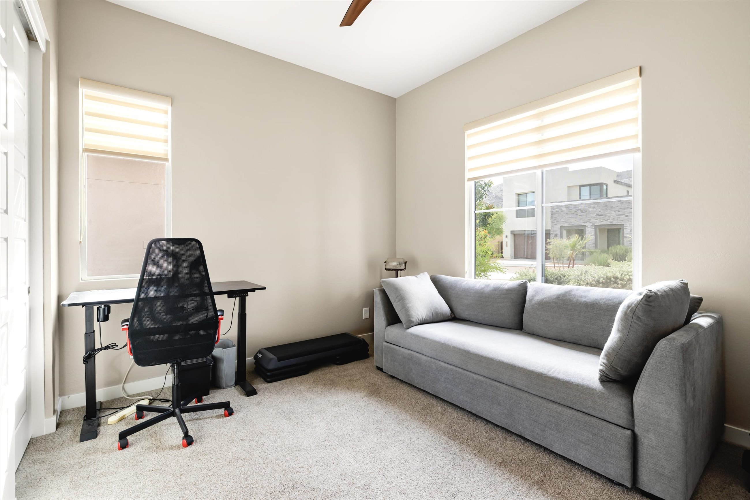  930 E Paseo Way  Phoenix, AZ - 物件實景