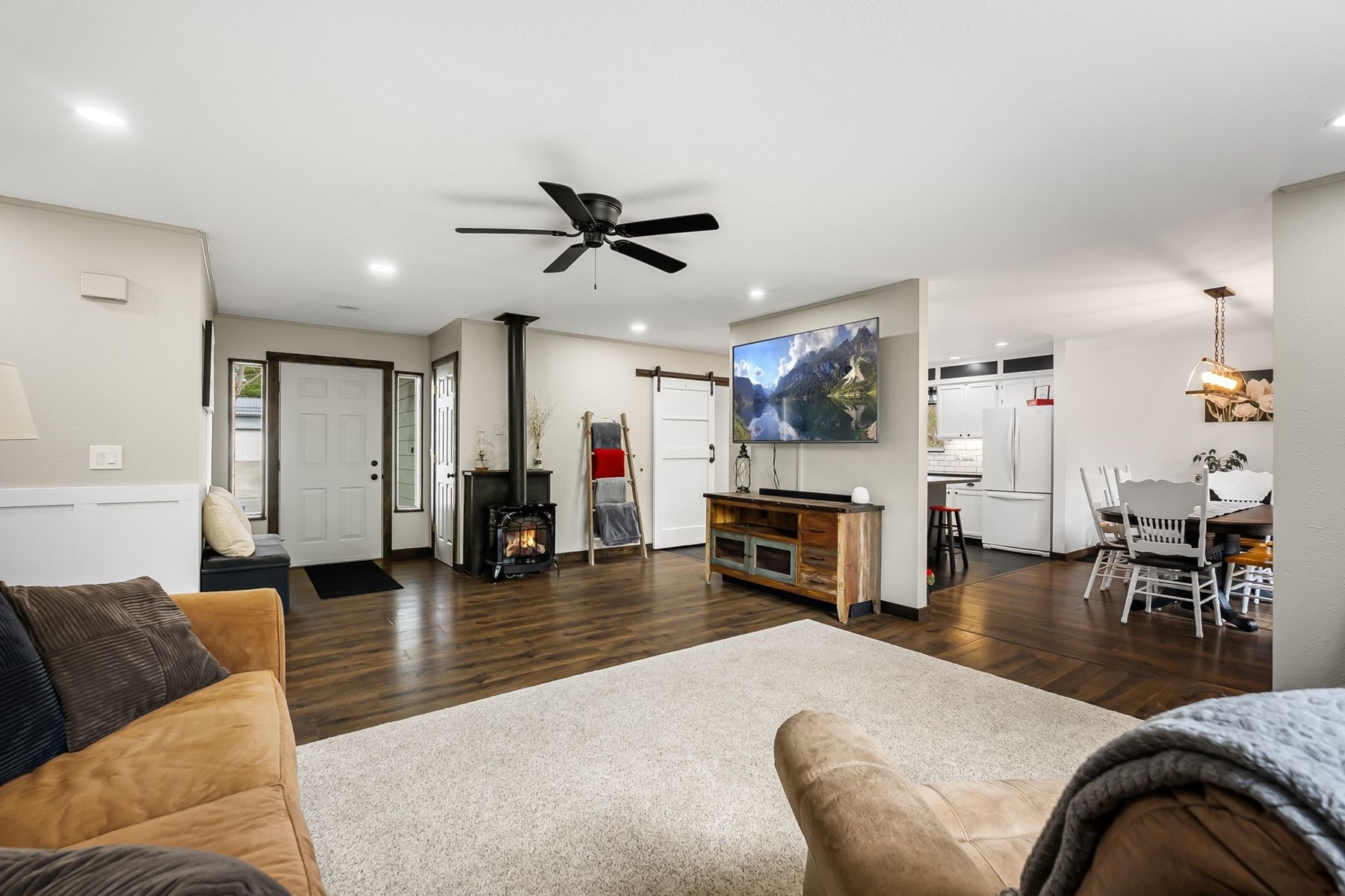  Sagle Multi-Generational - 物件實景