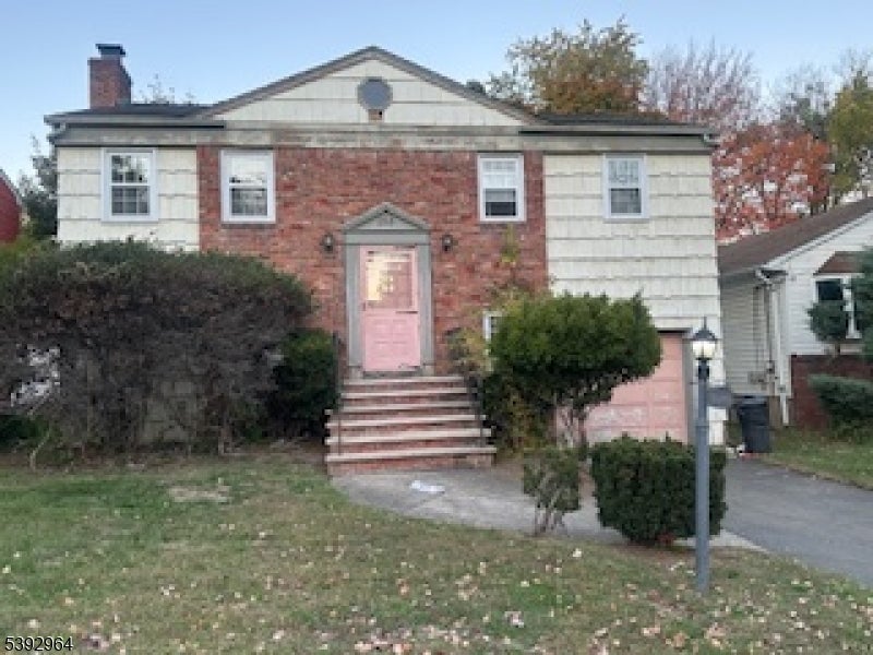 Paterson City, New Jersey, 07502, United States, 4 Bedrooms Bedrooms, ,2 BathroomsBathrooms,Residential,For Sale,2005510