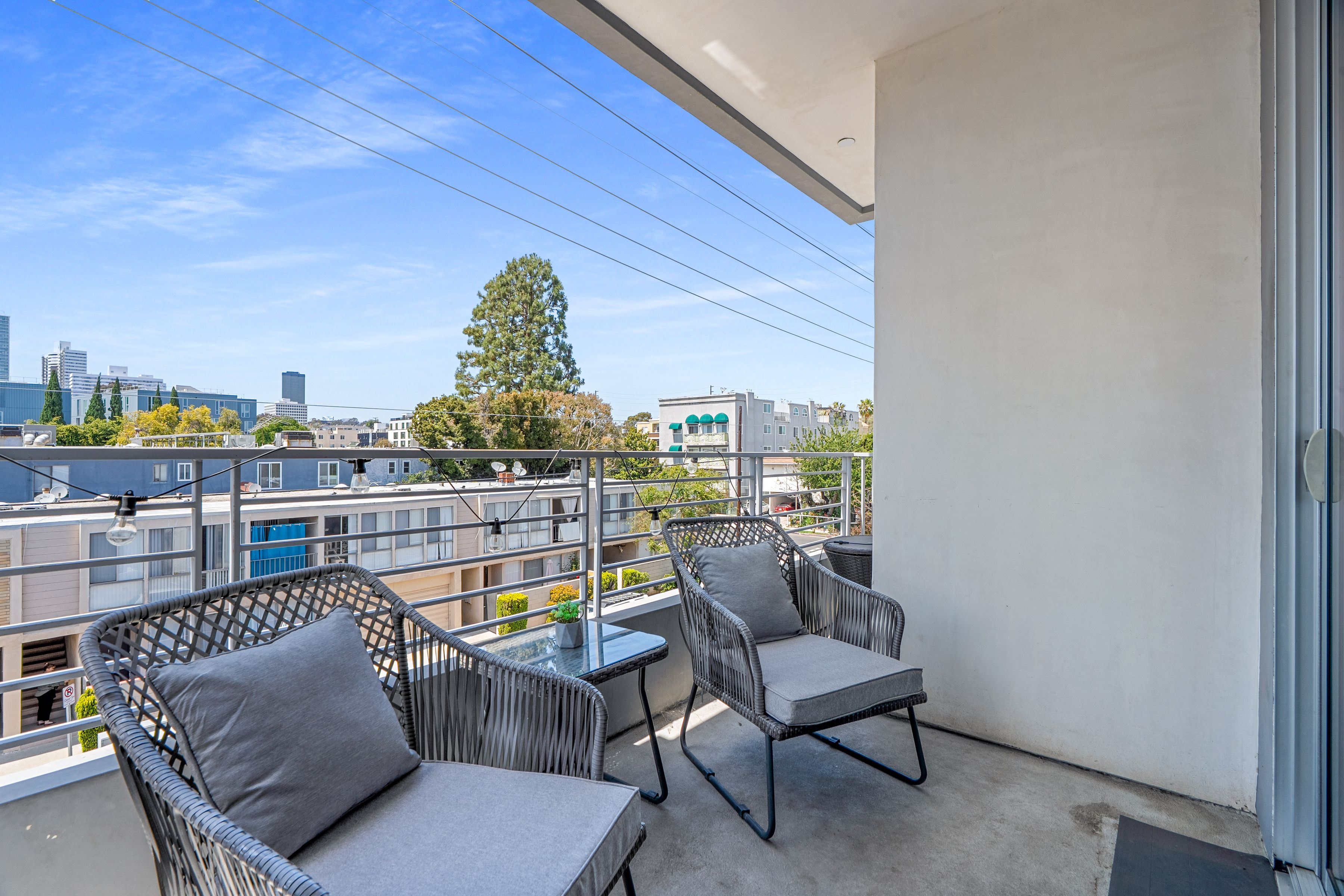  11764 Idaho Ave - 物件實景