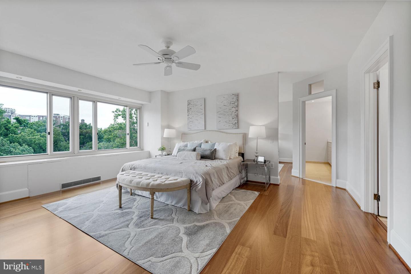Washington, District of Columbia, 20016, United States, 3 Bedrooms Bedrooms, ,3 BathroomsBathrooms,Residential,For Sale,1895672