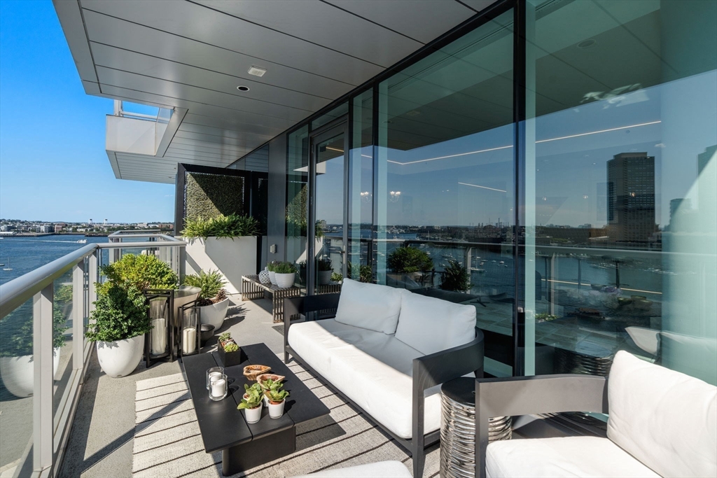 Boston, Massachusetts, 02210, United States, 3 Bedrooms Bedrooms, ,4 BathroomsBathrooms,Residential,For Sale,1885847