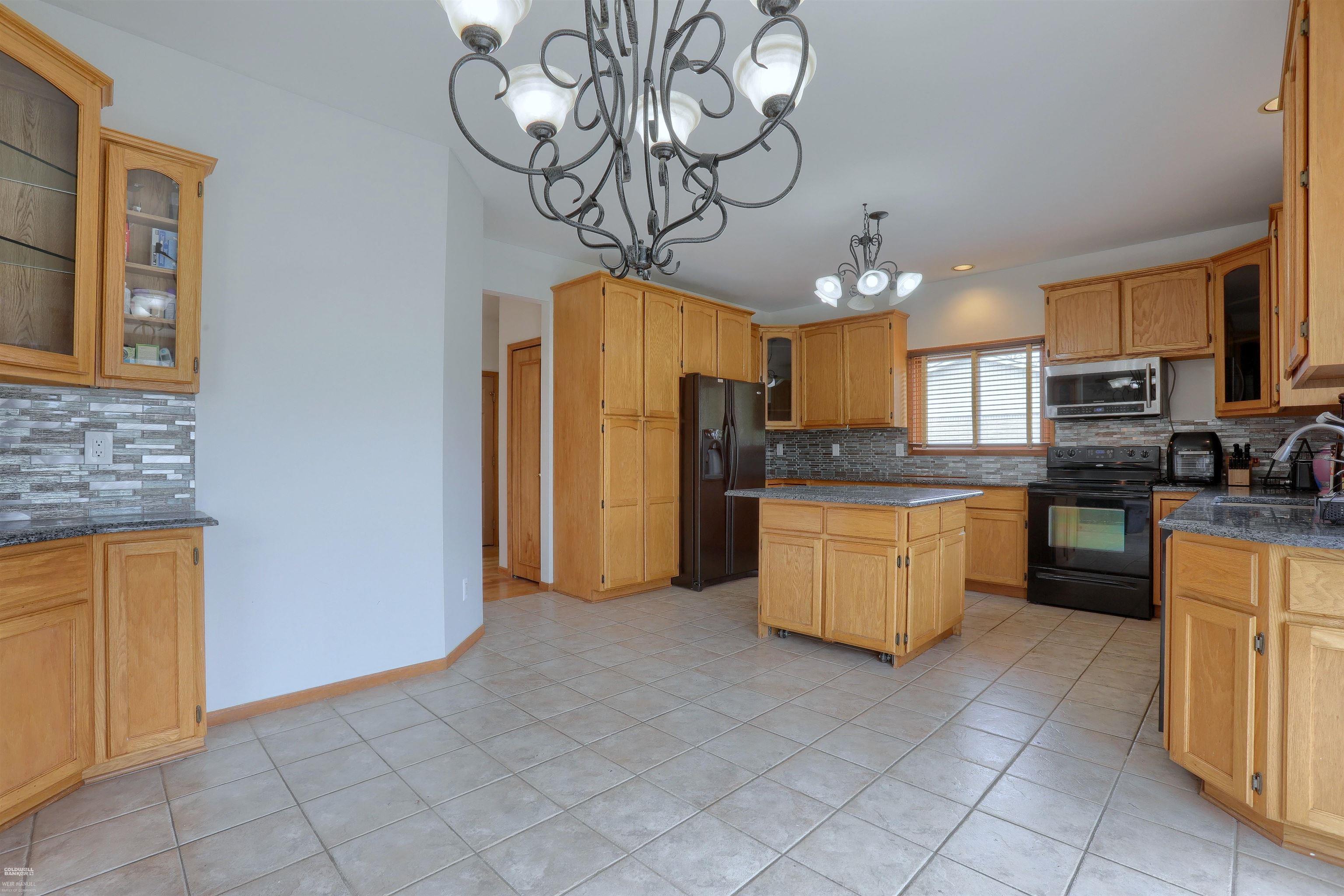 7831 Roberta Lane, Washington, Michigan, 48094, United States, 4 Bedrooms Bedrooms, ,3 BathroomsBathrooms,Residential,For Sale,7831 Roberta Lane,1610130