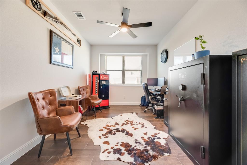 Pilot Point, Texas, 76258, United States, 5 Bedrooms Bedrooms, ,3 BathroomsBathrooms,Residential,For Sale,2019637