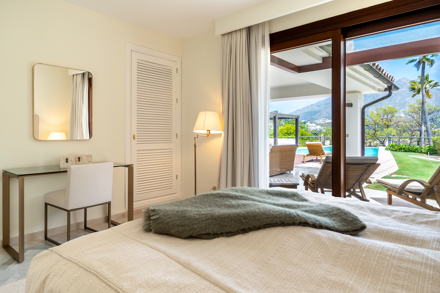  A true home in the Golf Valley with direct access to the Las Brisas golf course - 物件實景