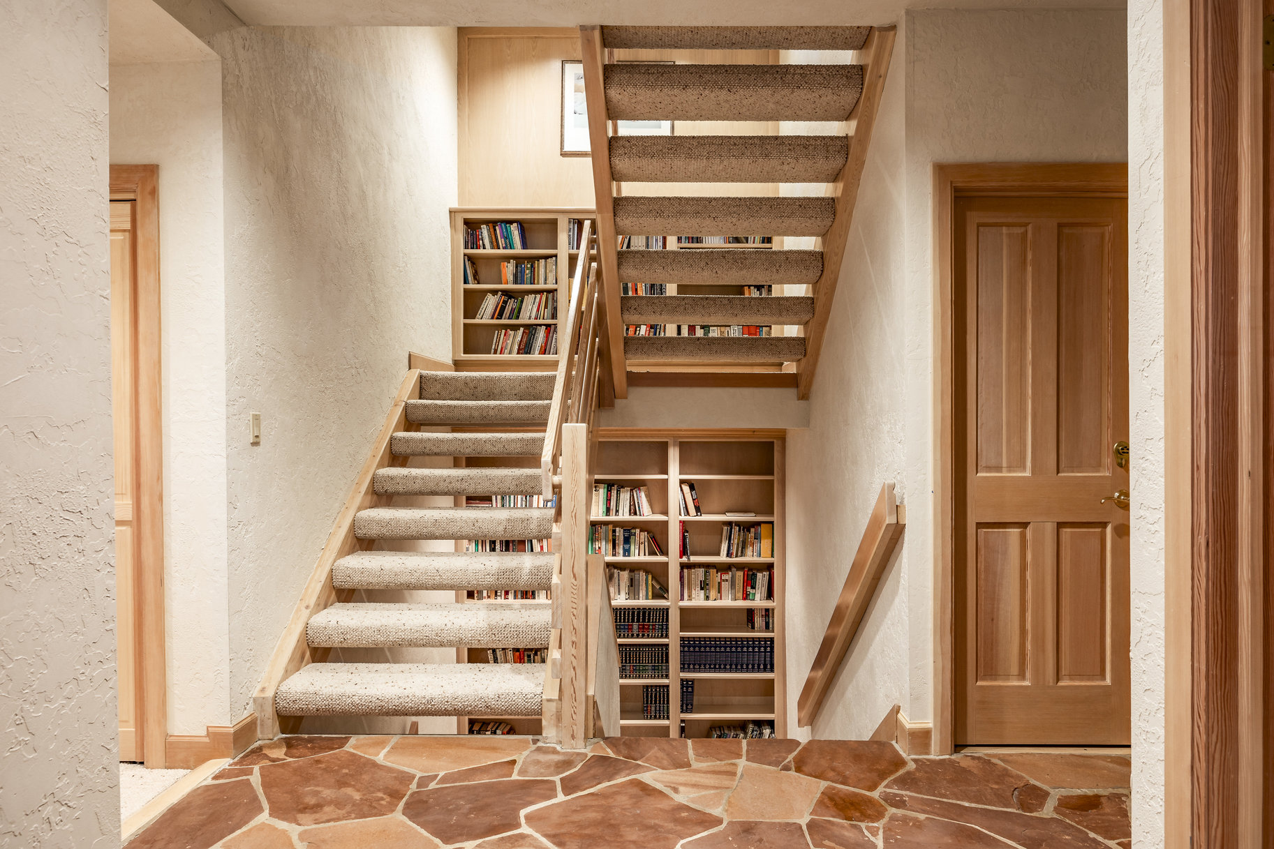  Rare End Unit in Stag Lodge with Unmatched Views & Ski Access - 物件實景