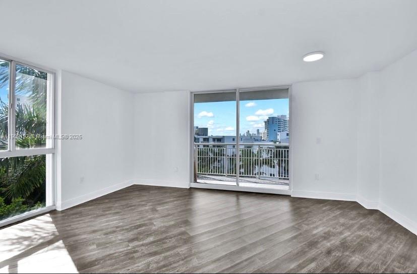 Miami Beach, Florida, 33139, United States, 2 Bedrooms Bedrooms, ,2 BathroomsBathrooms,Residential,For Sale,1988276