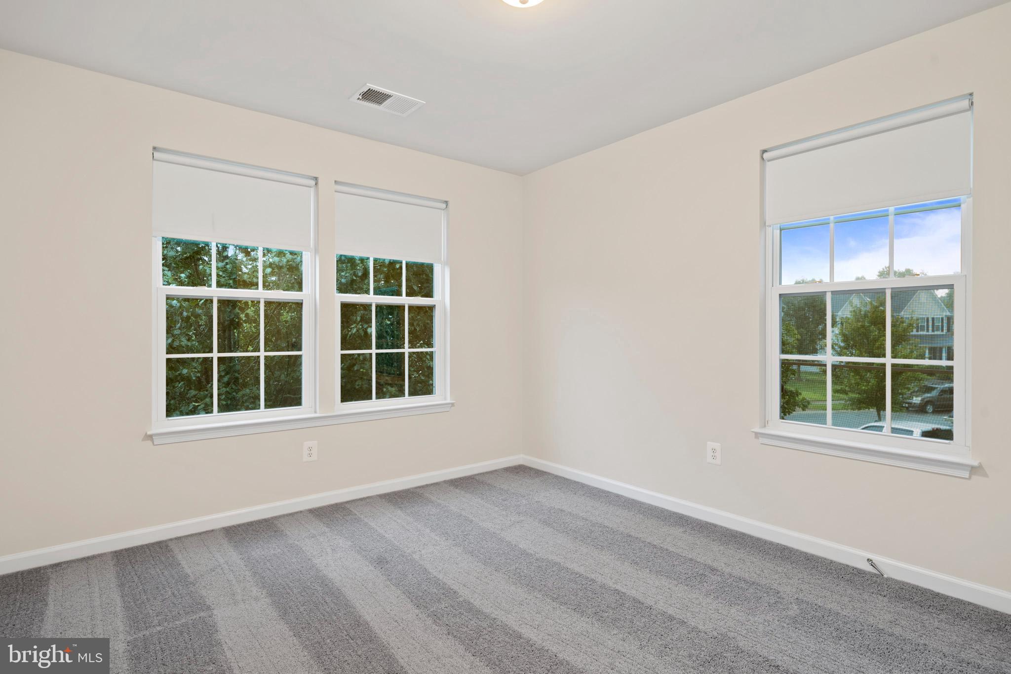 Waldorf, Maryland, 20603, United States, 5 Bedrooms Bedrooms, ,4 BathroomsBathrooms,Residential,For Sale,1914129