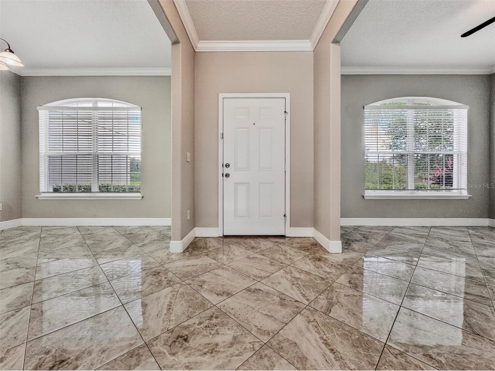 WINTER GARDEN, Florida, 34787, United States, 5 Bedrooms Bedrooms, ,3 BathroomsBathrooms,Residential,For Sale,1974111