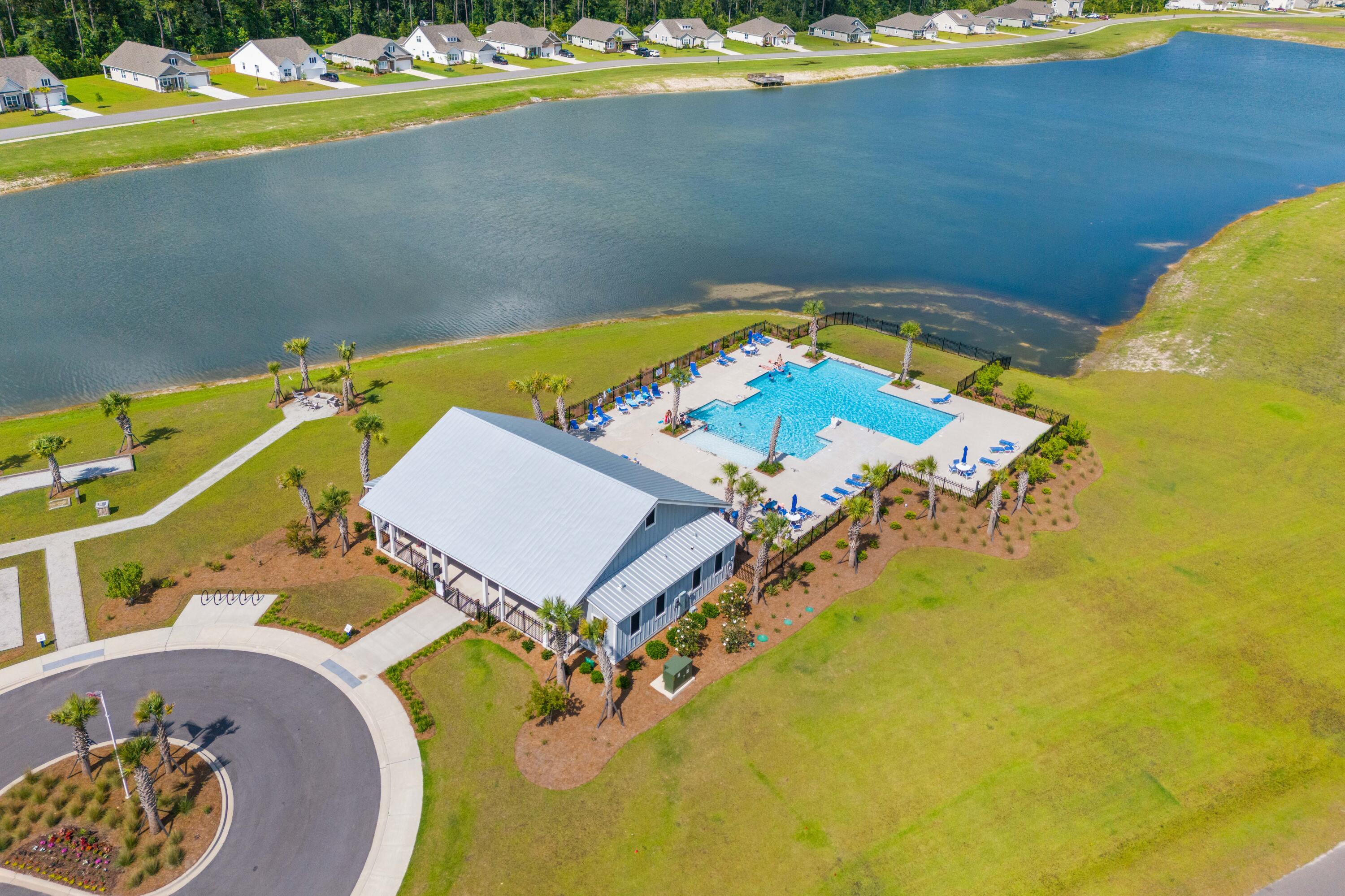 Huger, South Carolina, 29450, United States, 4 Bedrooms Bedrooms, ,2 BathroomsBathrooms,Residential,For Sale,1932638