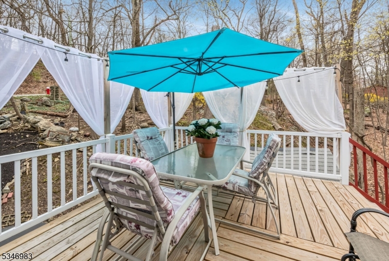 Ringwood Boro, New Jersey, 07456, United States, 4 Bedrooms Bedrooms, ,2 BathroomsBathrooms,Residential,For Sale,1794358