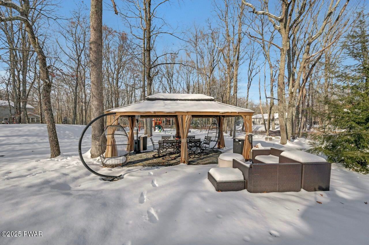 Lords Valley, Pennsylvania, 18428, United States, 6 Bedrooms Bedrooms, ,3 BathroomsBathrooms,Residential,For Sale,2001480