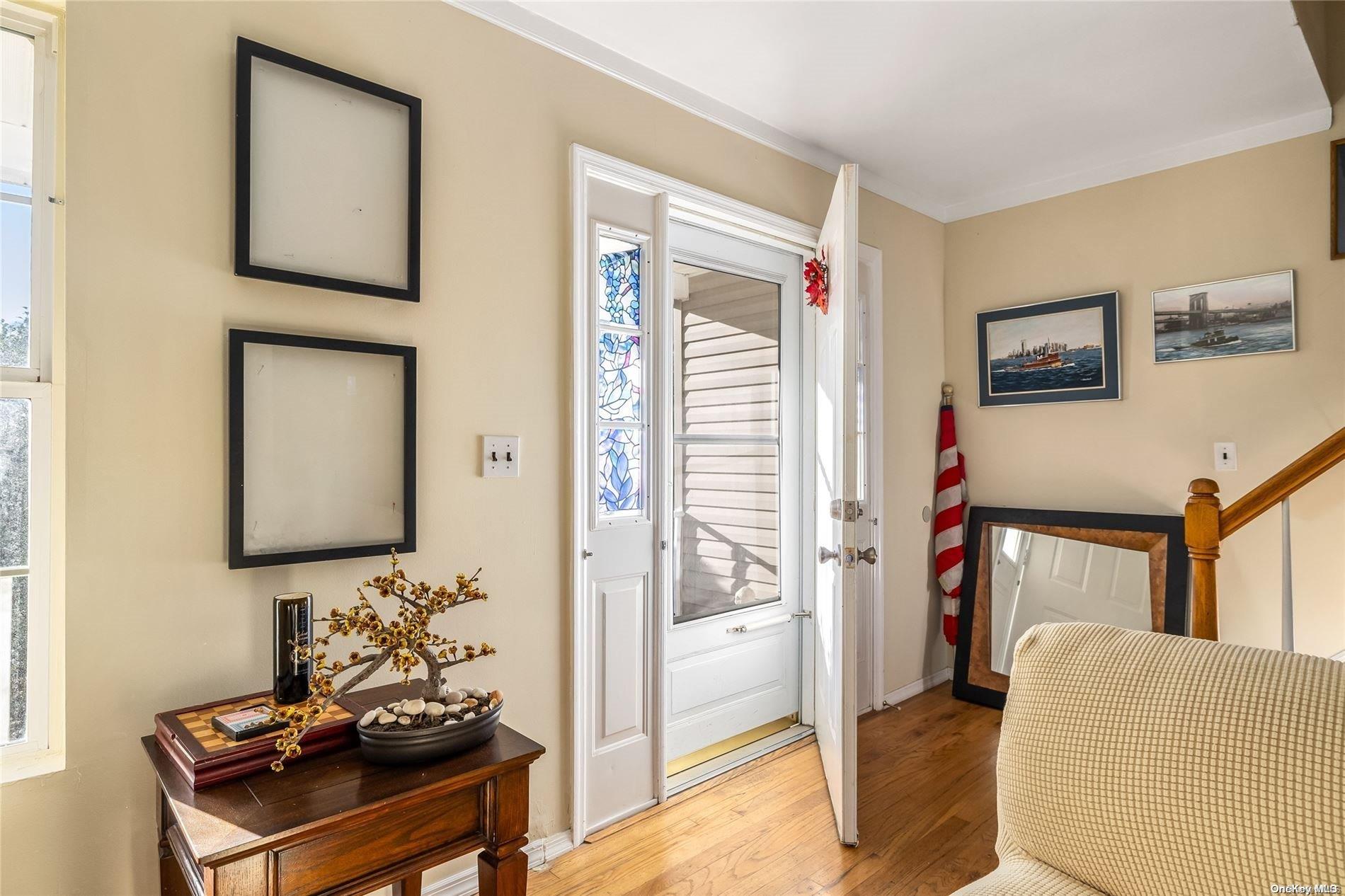 Laurel, New York, 11948, United States, 4 Bedrooms Bedrooms, ,3 BathroomsBathrooms,Residential,For Sale,1930238