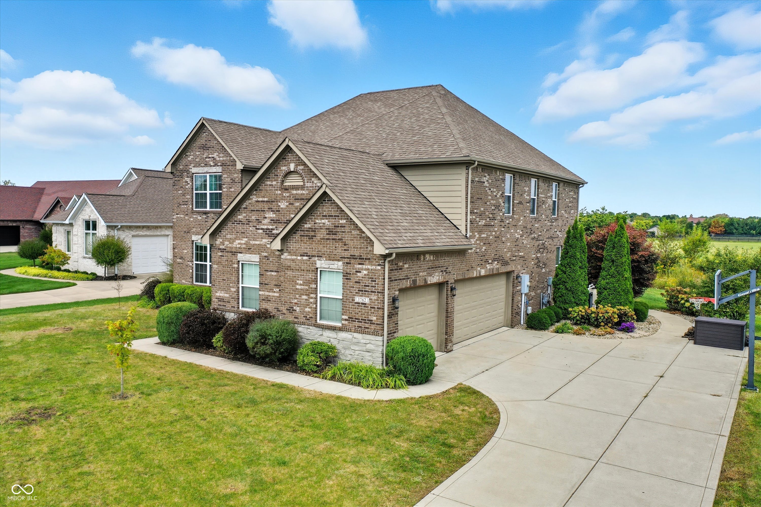 Bargersville, Indiana, 46106, United States, 5 Bedrooms Bedrooms, ,4 BathroomsBathrooms,Residential,For Sale,1975044