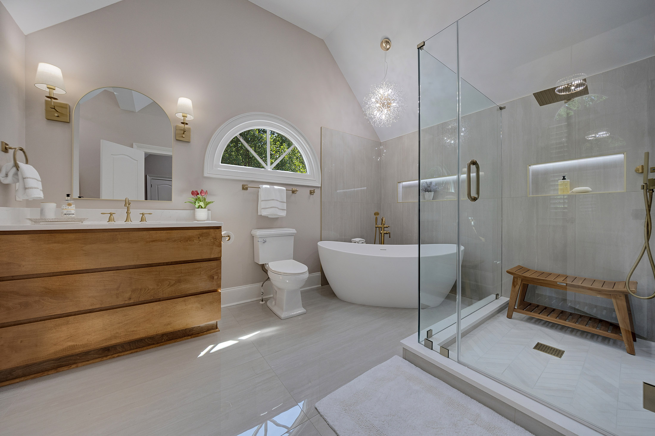  Impressive Brick Estate on a Private Wooded 1+/- Acre Lot in The Manor - 物件實景