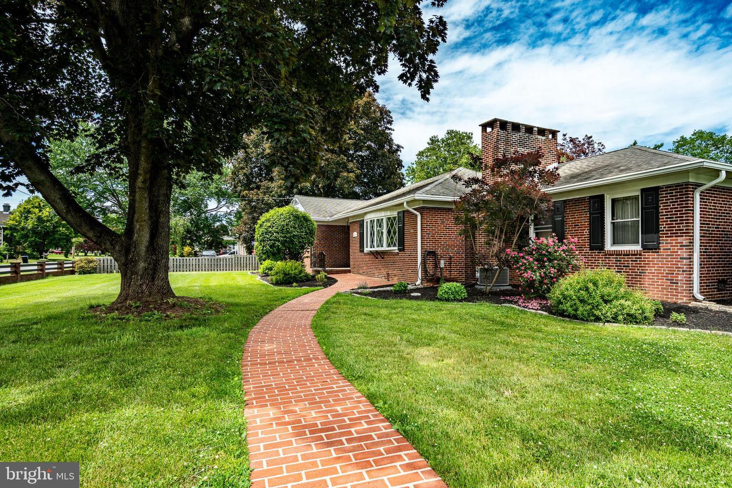 Boothwyn, Pennsylvania, 19061, United States, 4 Bedrooms Bedrooms, ,4 BathroomsBathrooms,Residential,For Sale,2048947