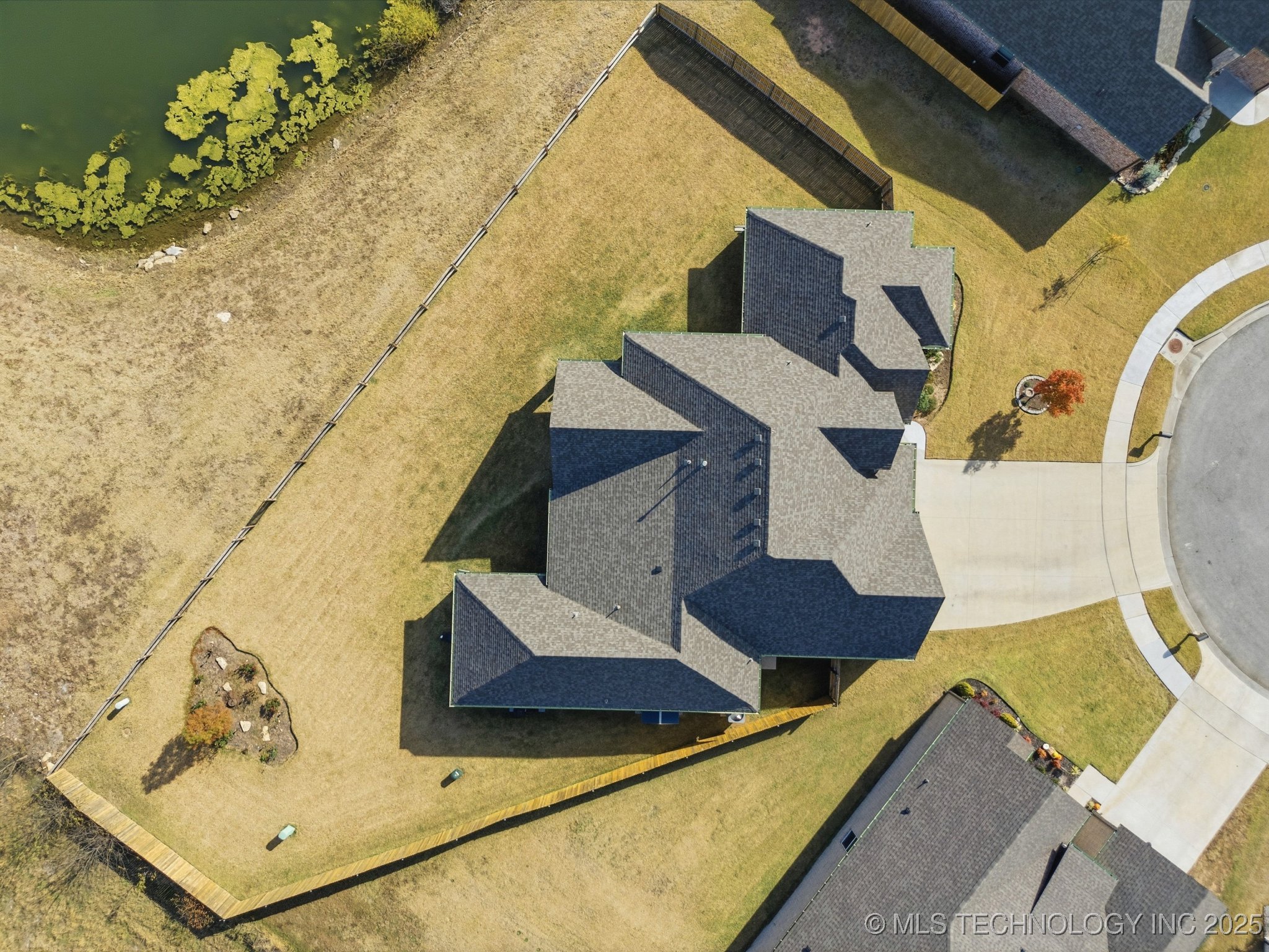 Broken Arrow, Oklahoma, 74014, United States, 4 Bedrooms Bedrooms, ,3 BathroomsBathrooms,Residential,For Sale,1992864