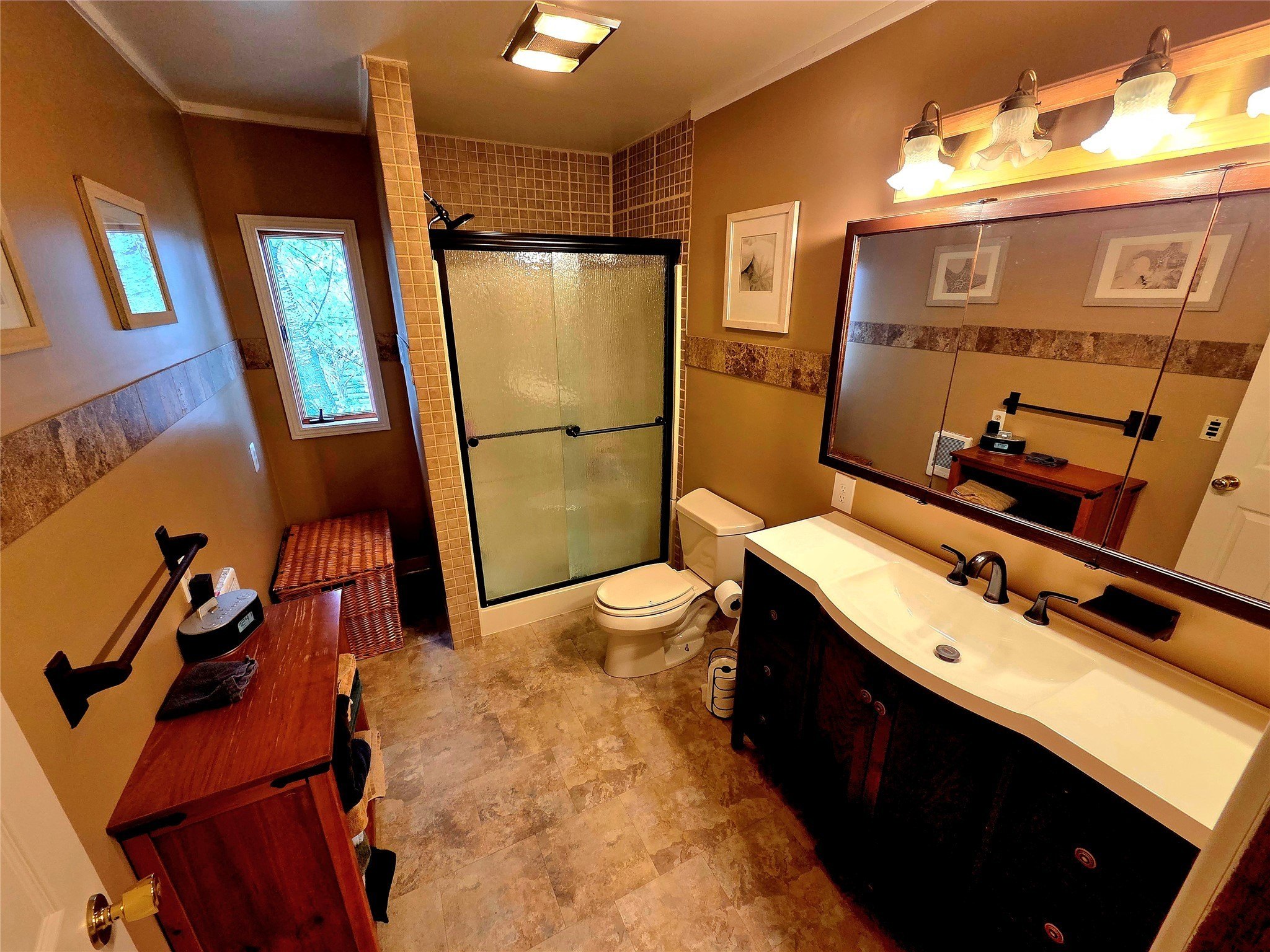 Great Falls, Montana, 59404, United States, 5 Bedrooms Bedrooms, ,3 BathroomsBathrooms,Residential,For Sale,1984252