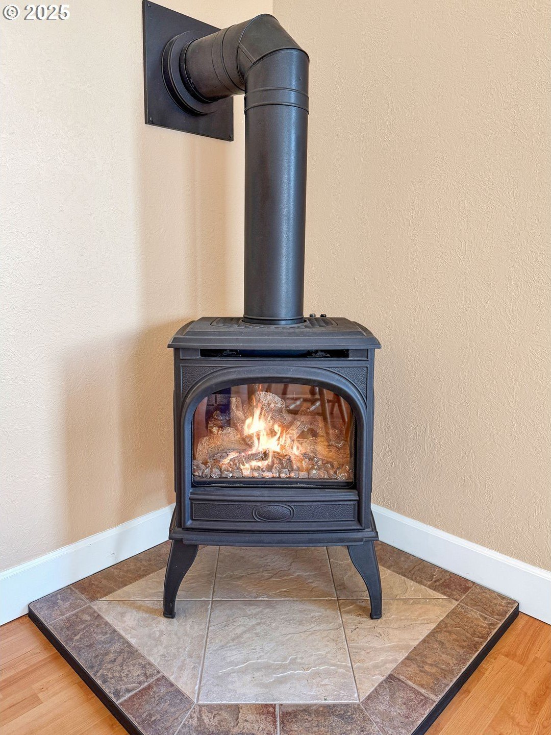 Brookings, Oregon, 97415, United States, 3 Bedrooms Bedrooms, ,2 BathroomsBathrooms,Residential,For Sale,1978372