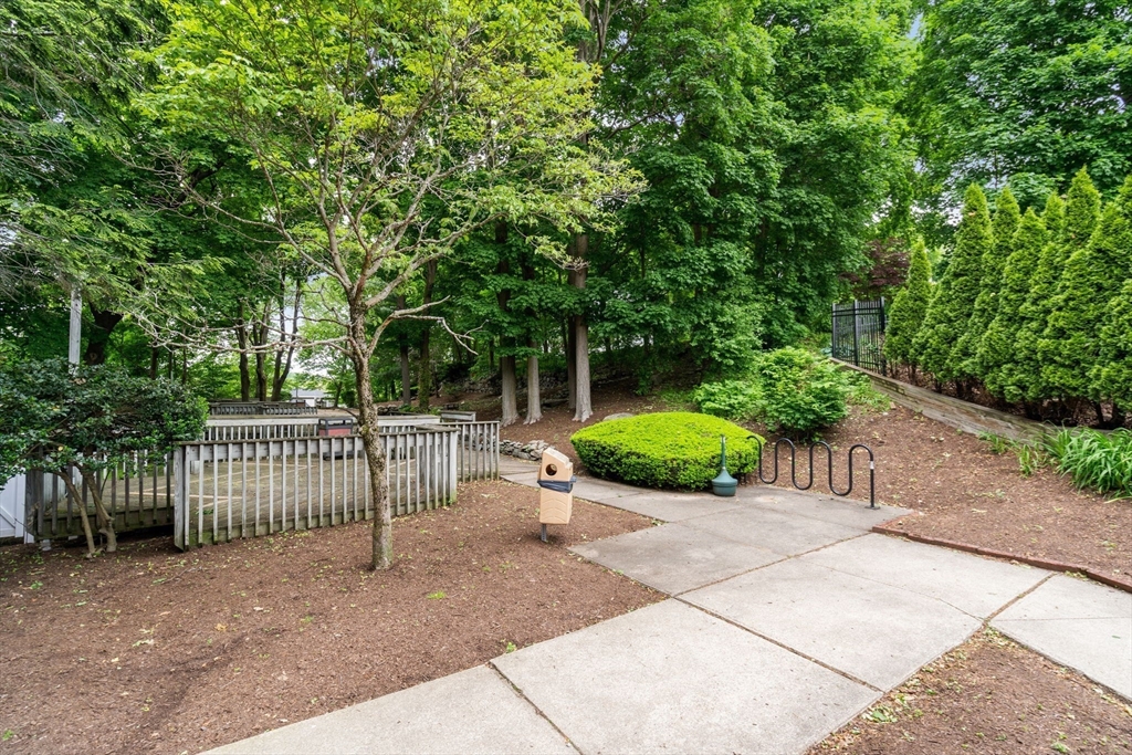 Boston, Massachusetts, 02135, United States, 3 Bedrooms Bedrooms, ,2 BathroomsBathrooms,Residential,For Sale,1827699