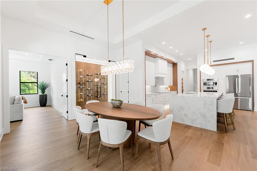 Naples, Florida, 34105, United States, 4 Bedrooms Bedrooms, ,5 BathroomsBathrooms,Residential,For Sale,1991548