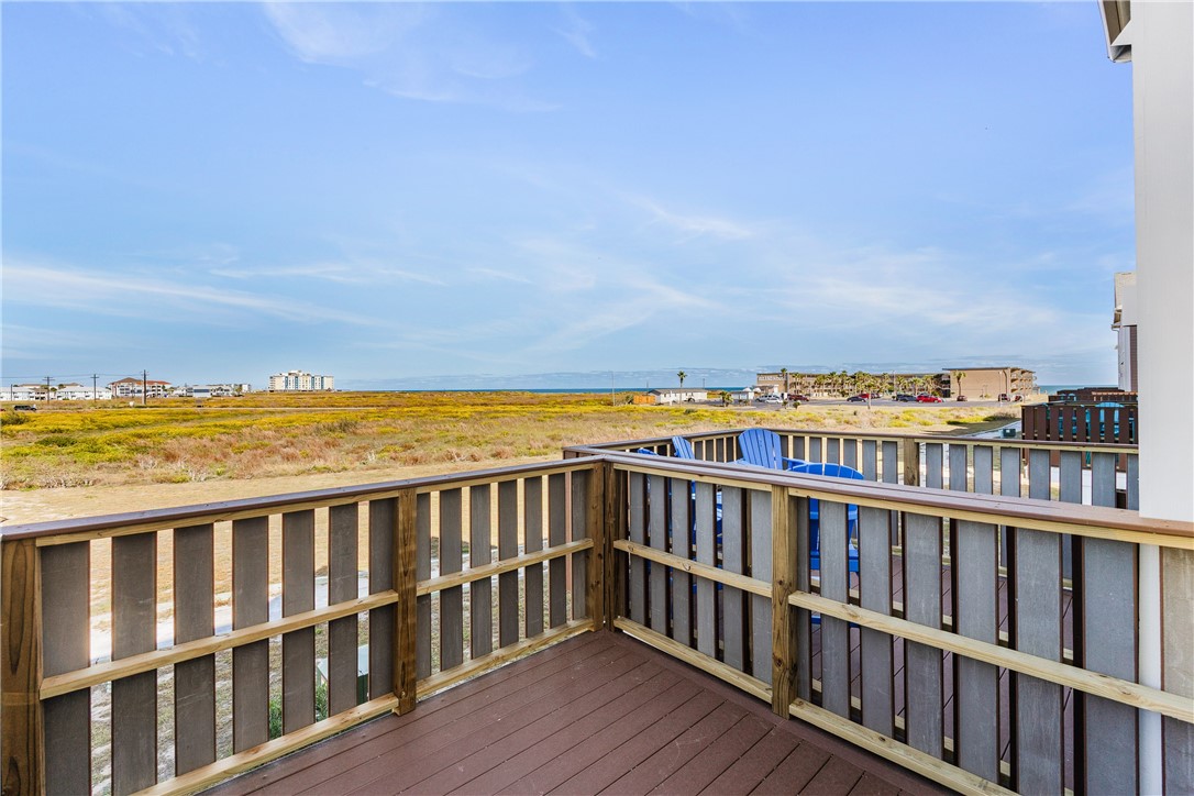 Corpus Christi, Texas, 78418, United States, 4 Bedrooms Bedrooms, ,4 BathroomsBathrooms,Residential,For Sale,1994384