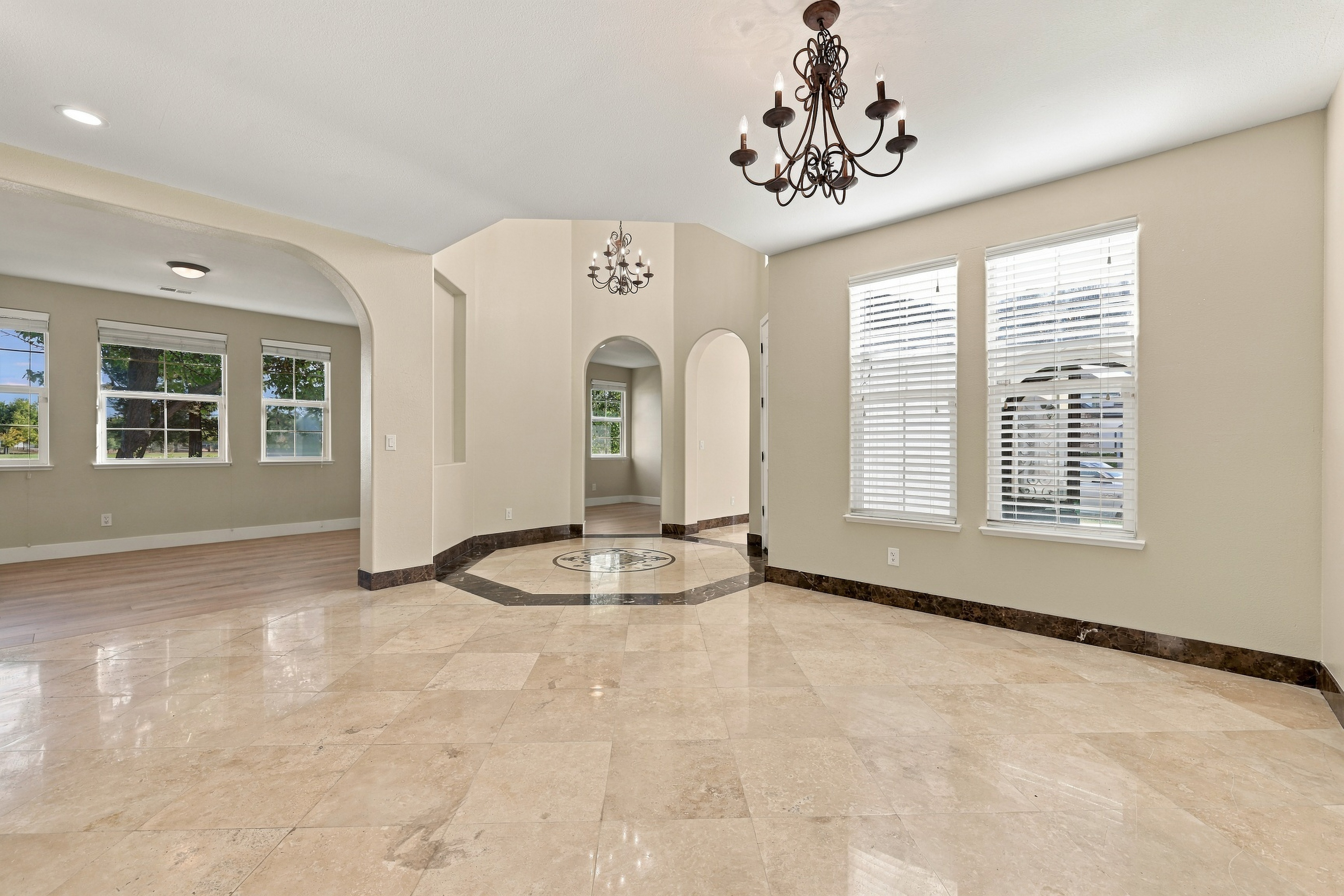  5602 Pop Becker Street, Sacramento, CA 95835 - 物件實景