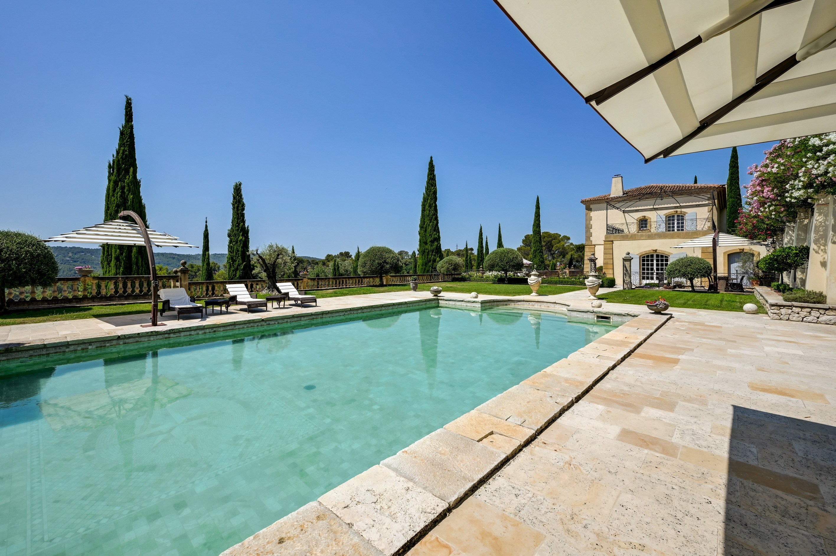  One of the Most Exclusive Estates in Aix-en-Provence - 物件實景