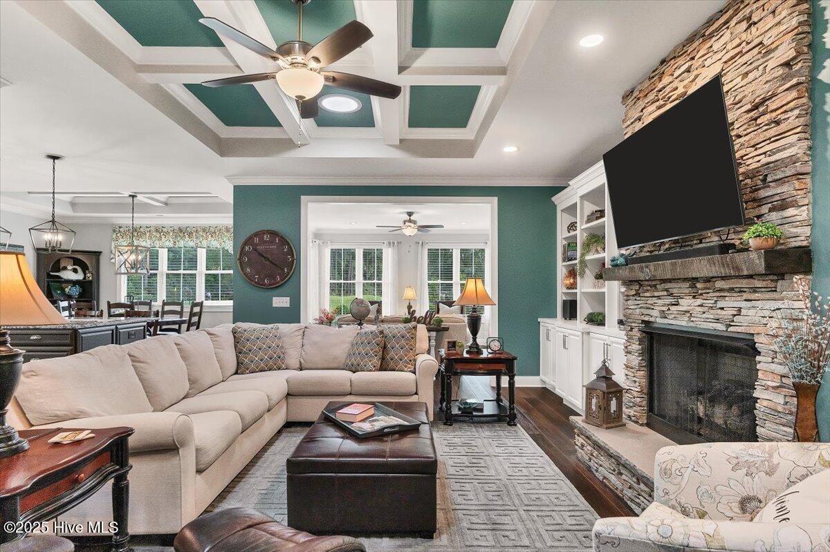 Southern Pines, North Carolina, 28387, United States, 3 Bedrooms Bedrooms, ,3 BathroomsBathrooms,Residential,For Sale,1933285