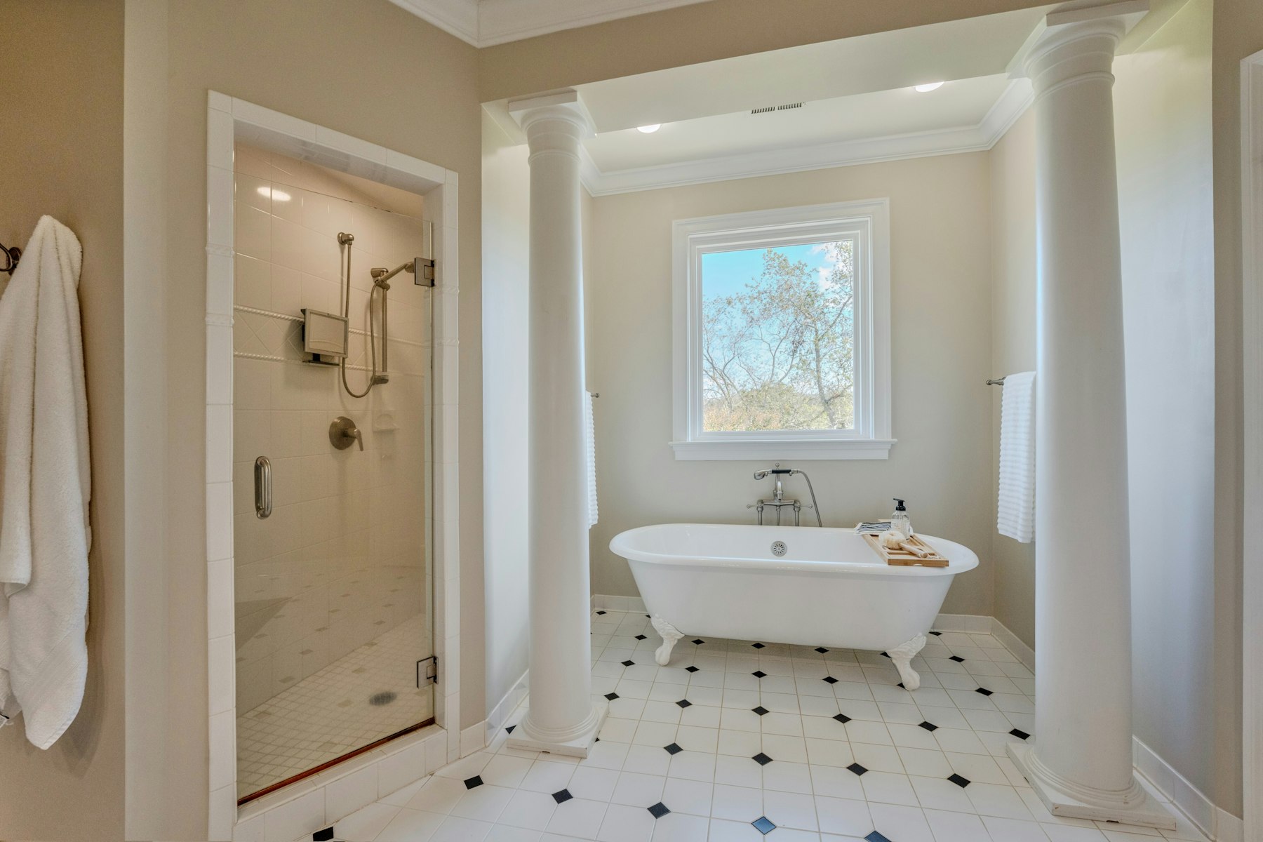  15018 Clover Hill Road, Waterford, VA 20197 - 物件實景