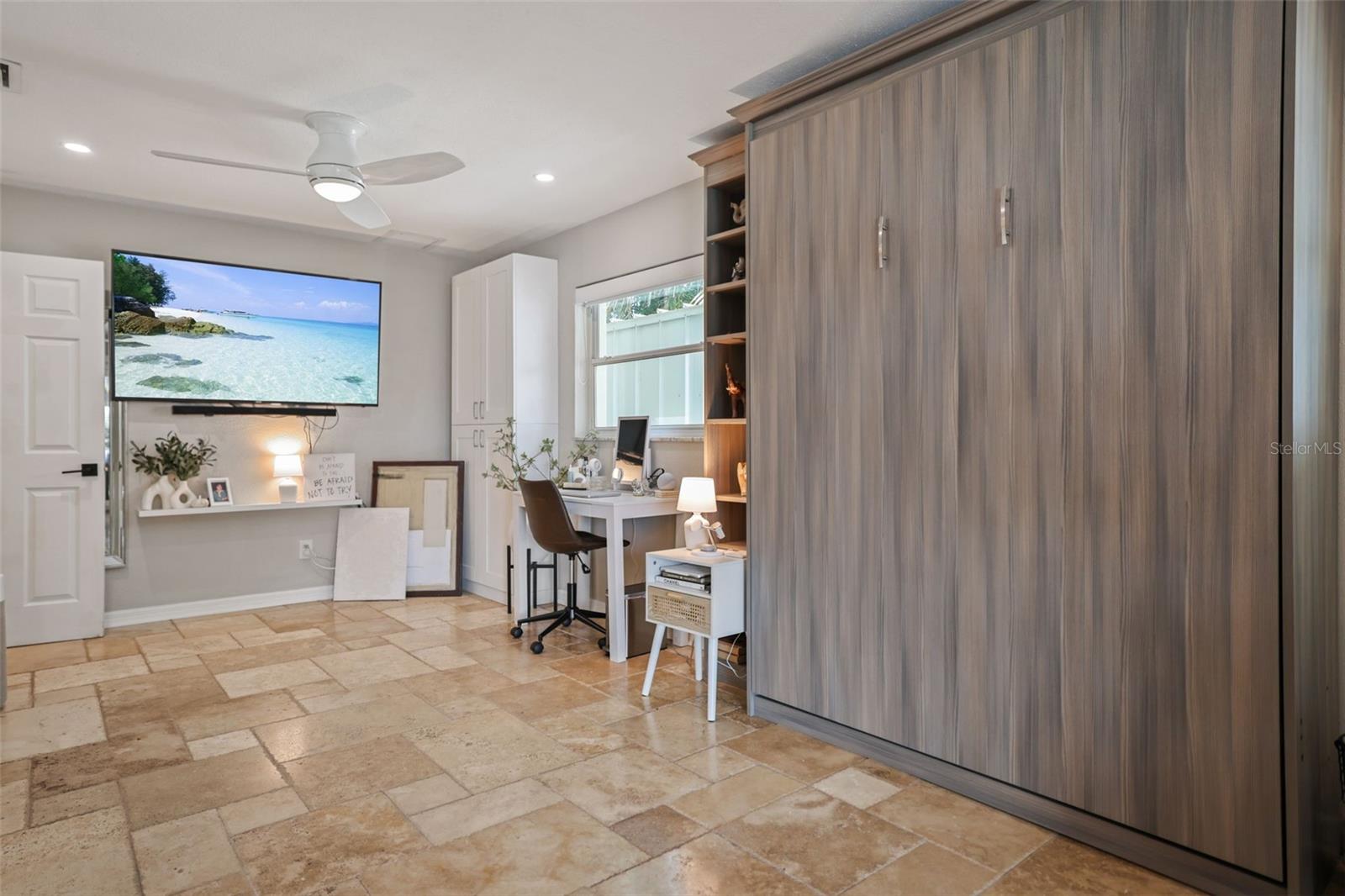 St. Petersburg, Florida, 33707, United States, 3 Bedrooms Bedrooms, ,2 BathroomsBathrooms,Residential,For Sale,1978831