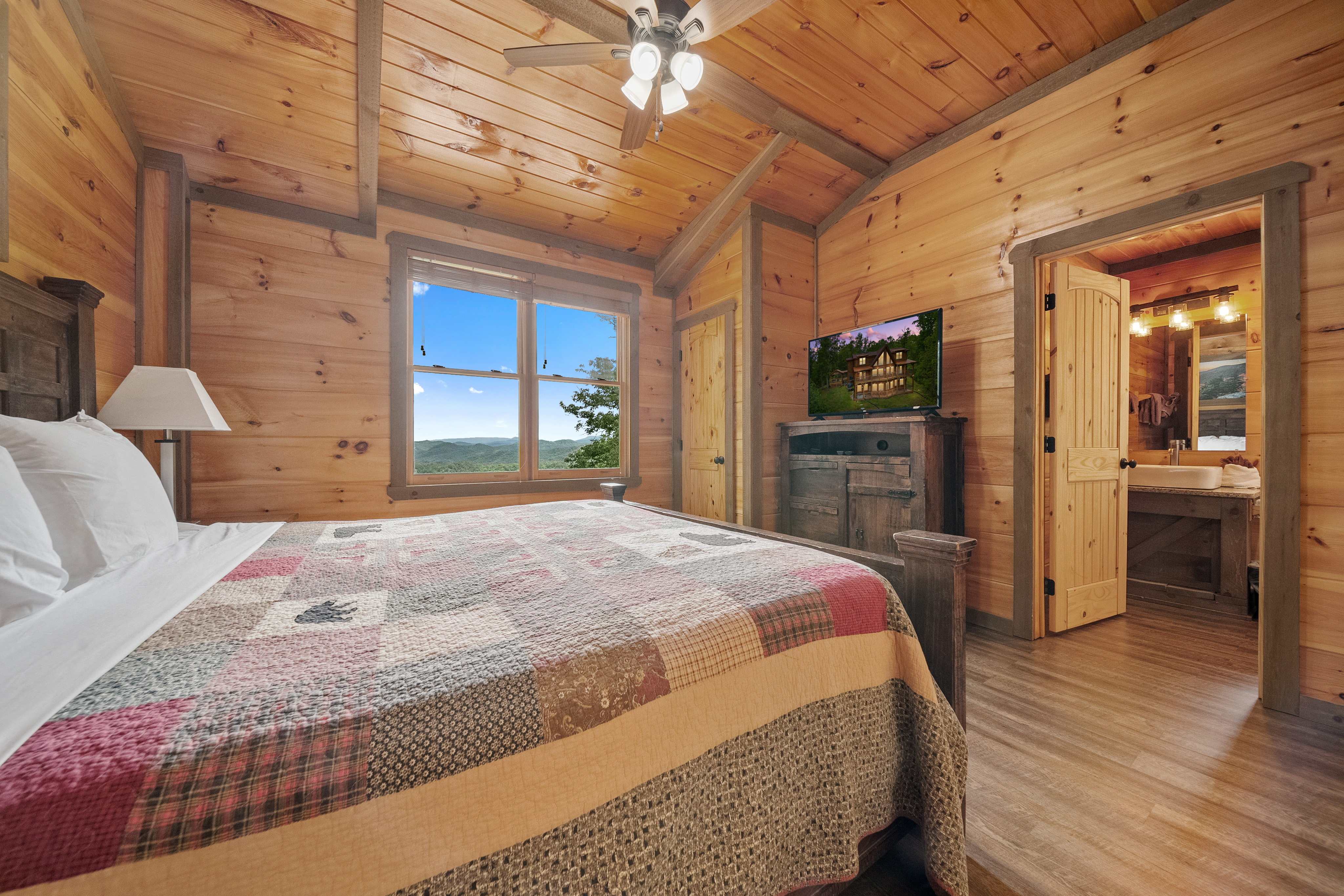 Sevierville, Tennessee, 37862, United States, 5 Bedrooms Bedrooms, ,7 BathroomsBathrooms,Residential,For Sale,1977744