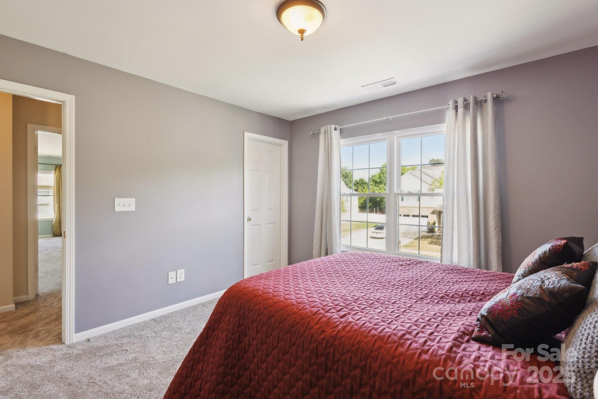 Fort Mill, South Carolina, 29708, United States, 6 Bedrooms Bedrooms, ,3 BathroomsBathrooms,Residential,For Sale,1963992