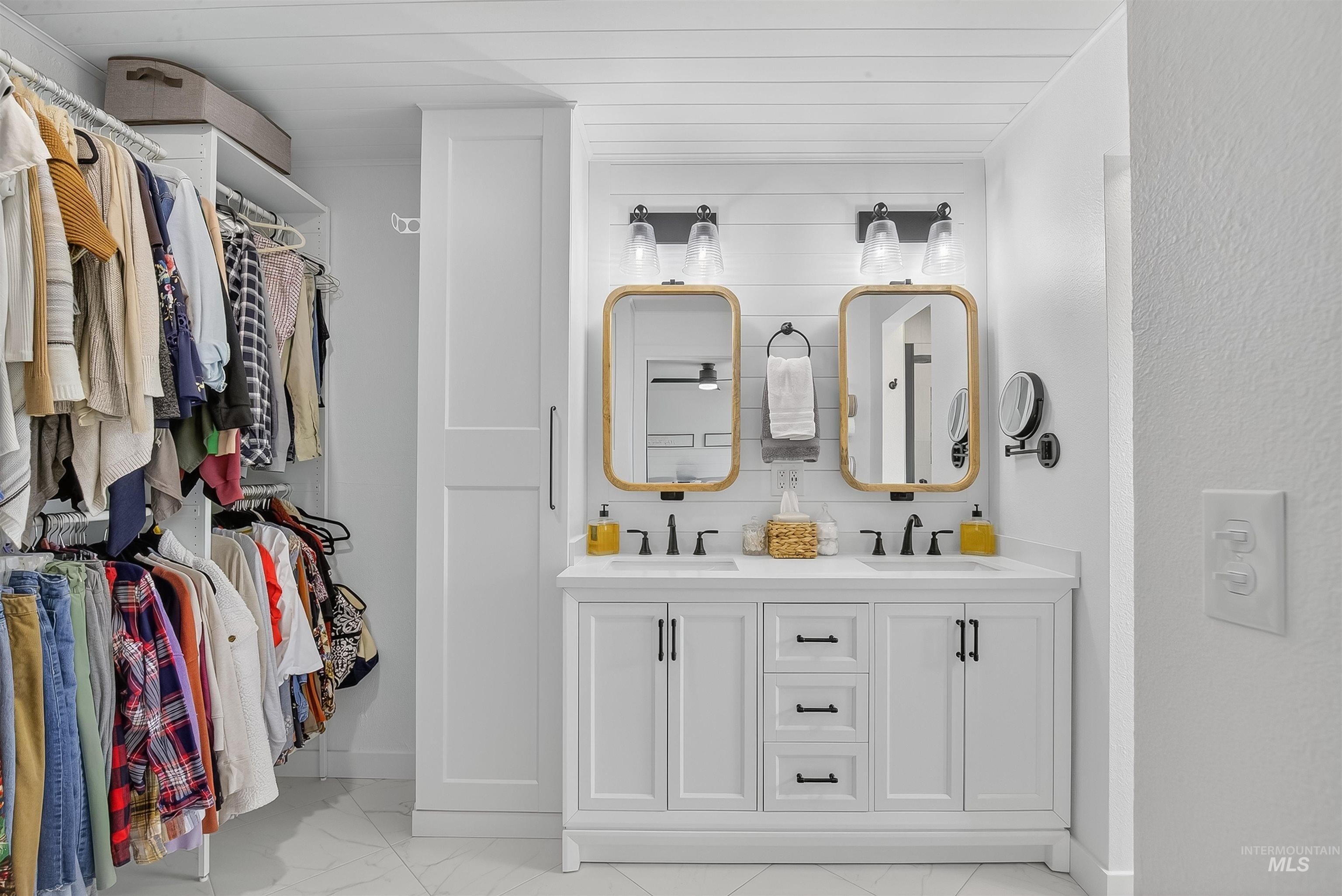 Clarkston, Washington, 99403, United States, 3 Bedrooms Bedrooms, ,3 BathroomsBathrooms,Residential,For Sale,1975063