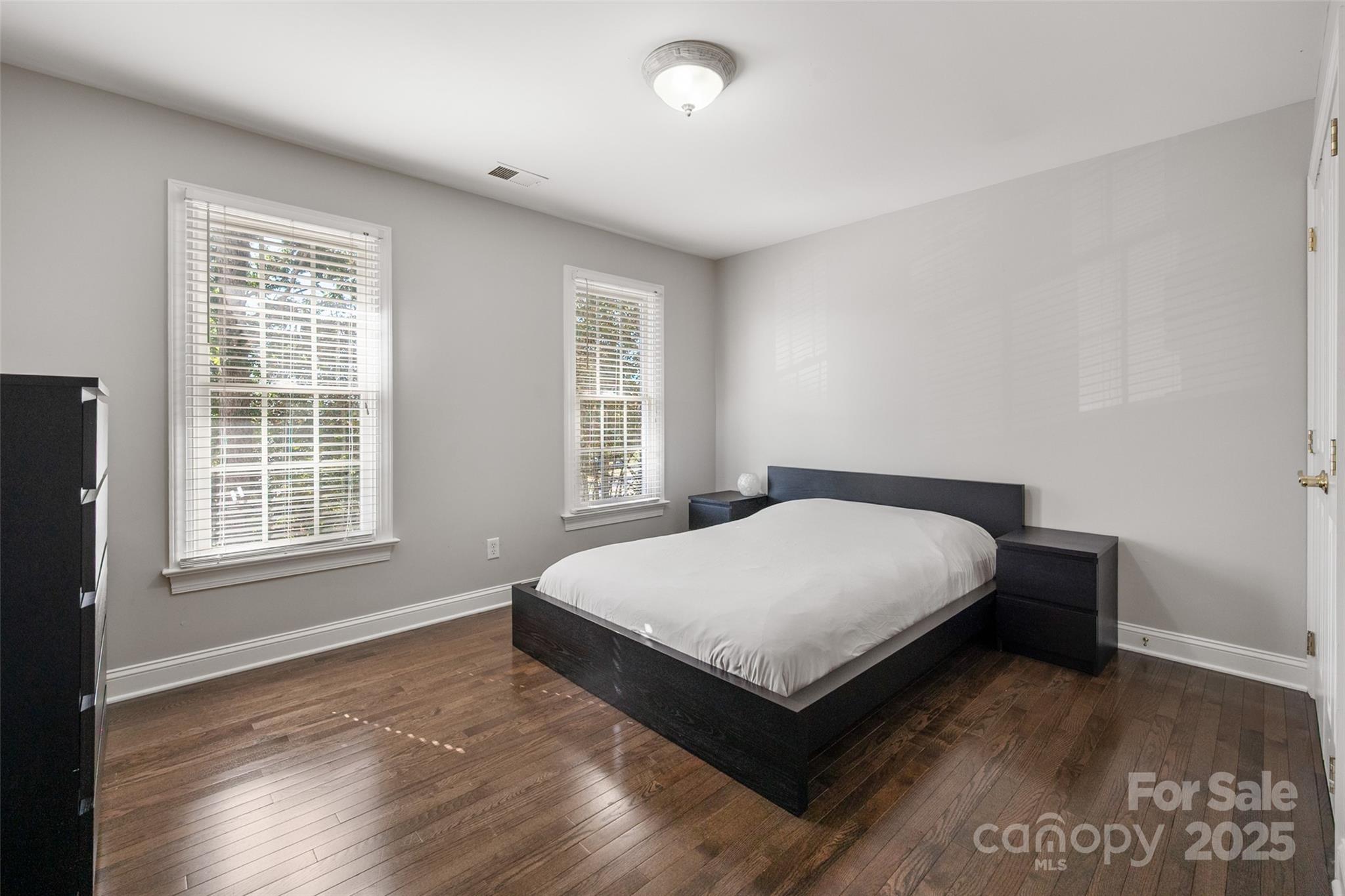 Matthews, North Carolina, 28104, United States, 4 Bedrooms Bedrooms, ,4 BathroomsBathrooms,Residential,For Sale,1989283