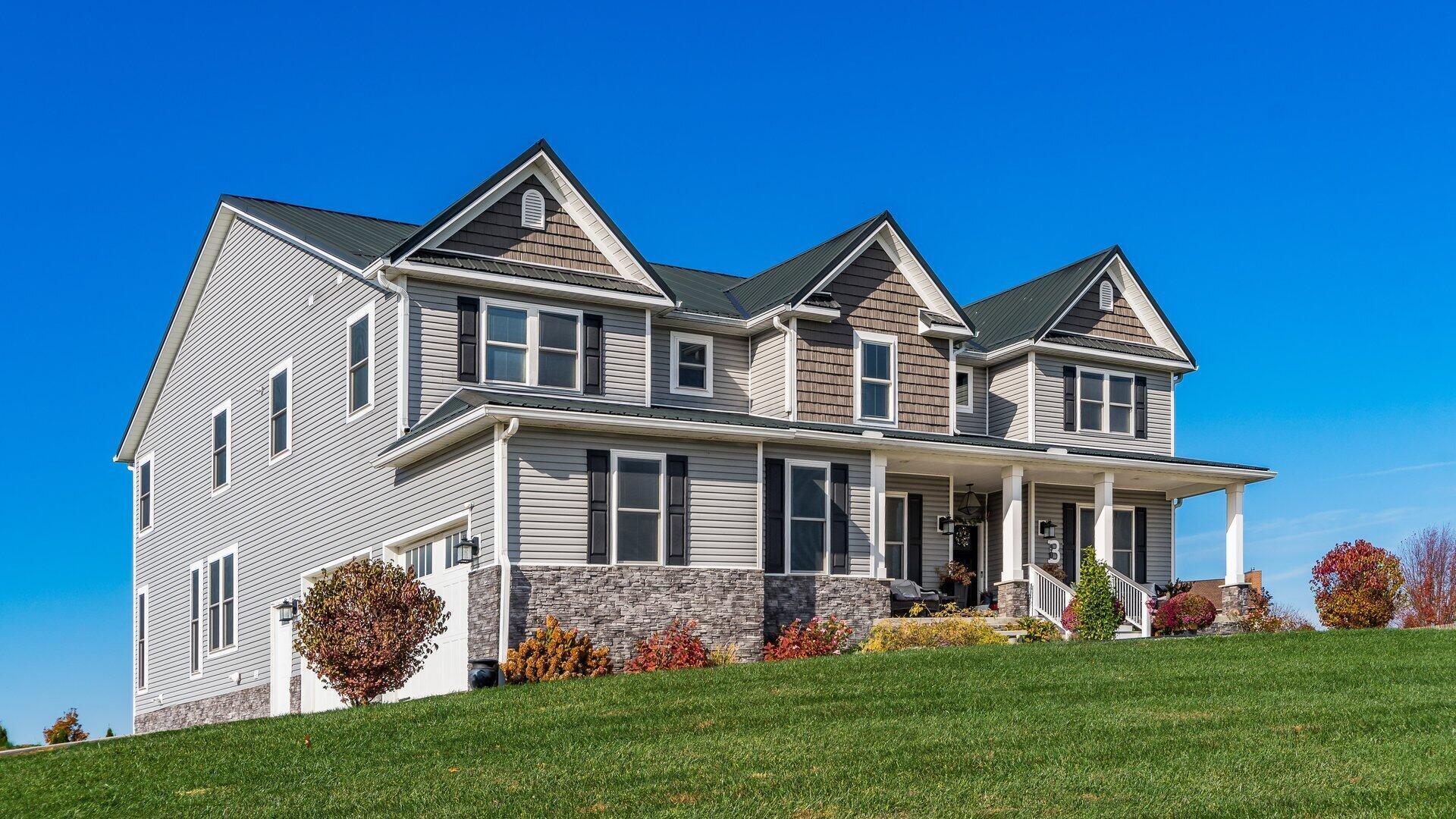 Hebron, Ohio, 43025, United States, 5 Bedrooms Bedrooms, ,5 BathroomsBathrooms,Residential,For Sale,1988631