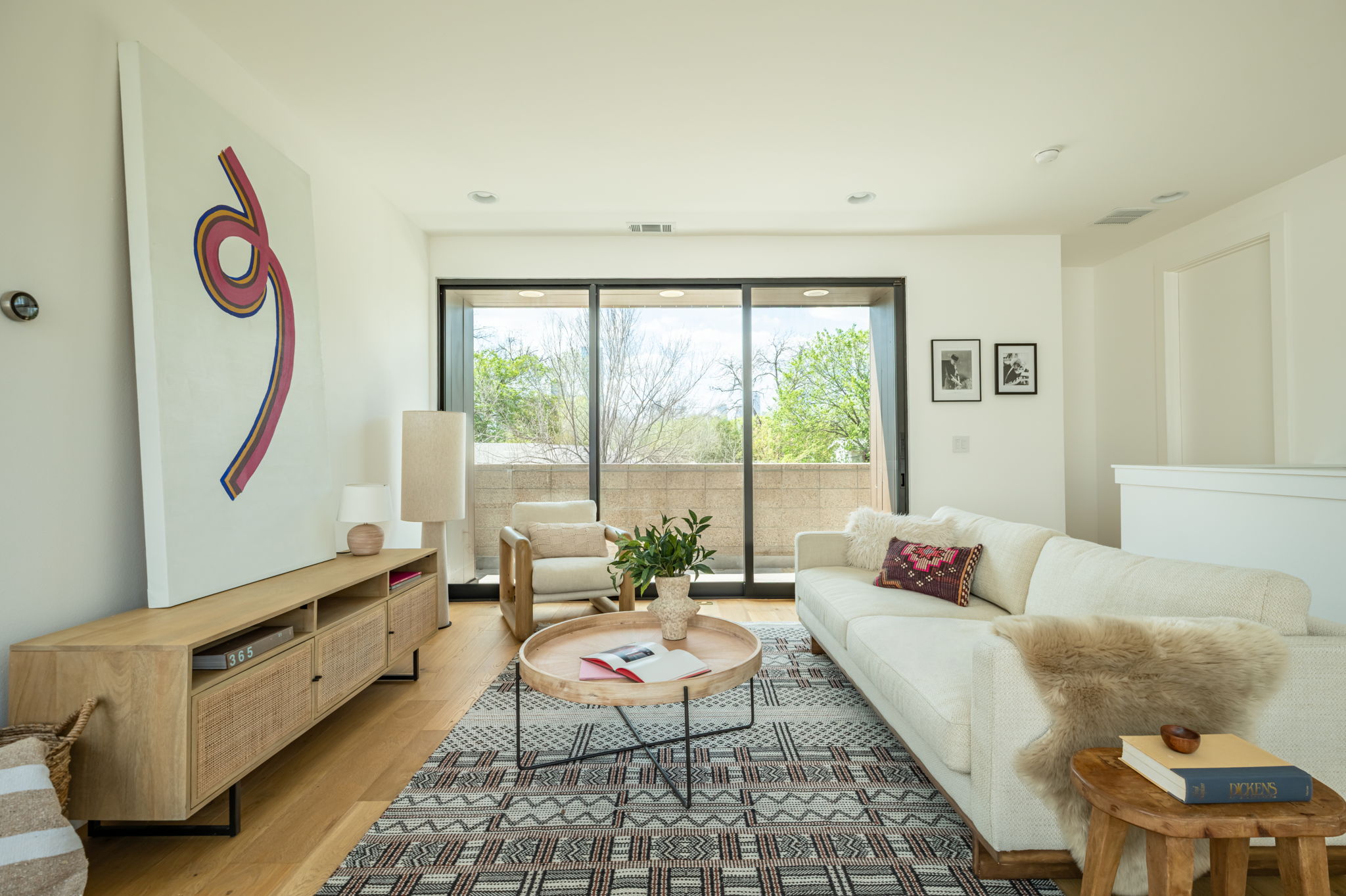  E. 2nd Sancuarty - 物件實景