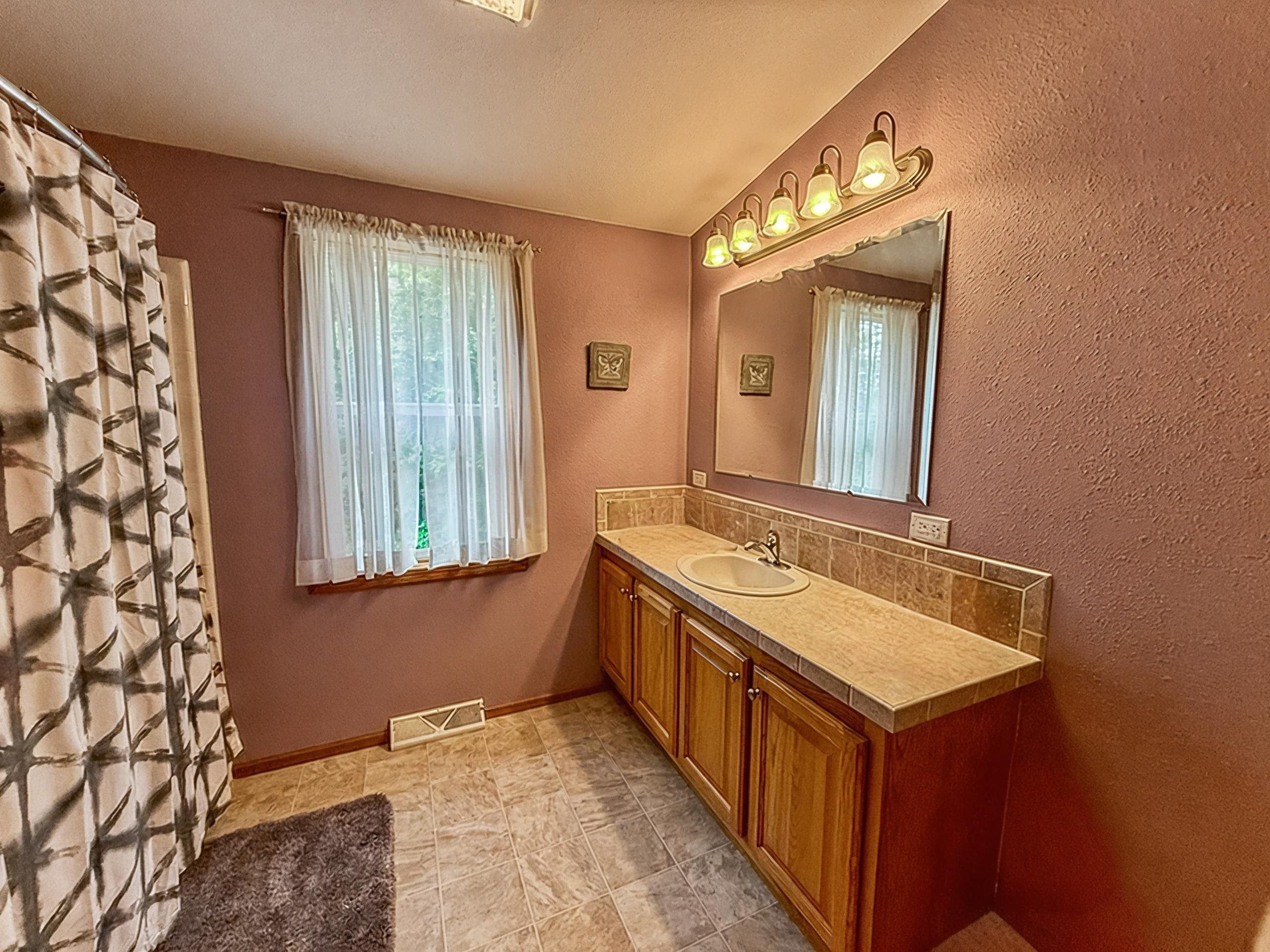 PEMBINE, Wisconsin, 54156, United States, 5 Bedrooms Bedrooms, ,4 BathroomsBathrooms,Residential,For Sale,1956791