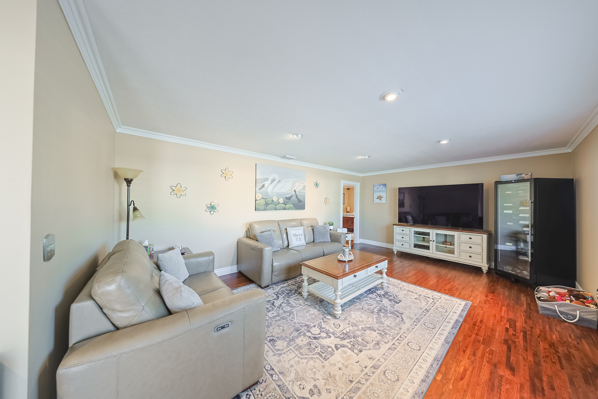 Apollo Beach, Florida, 33572, United States, 4 Bedrooms Bedrooms, ,2 BathroomsBathrooms,Residential,For Sale,1992760