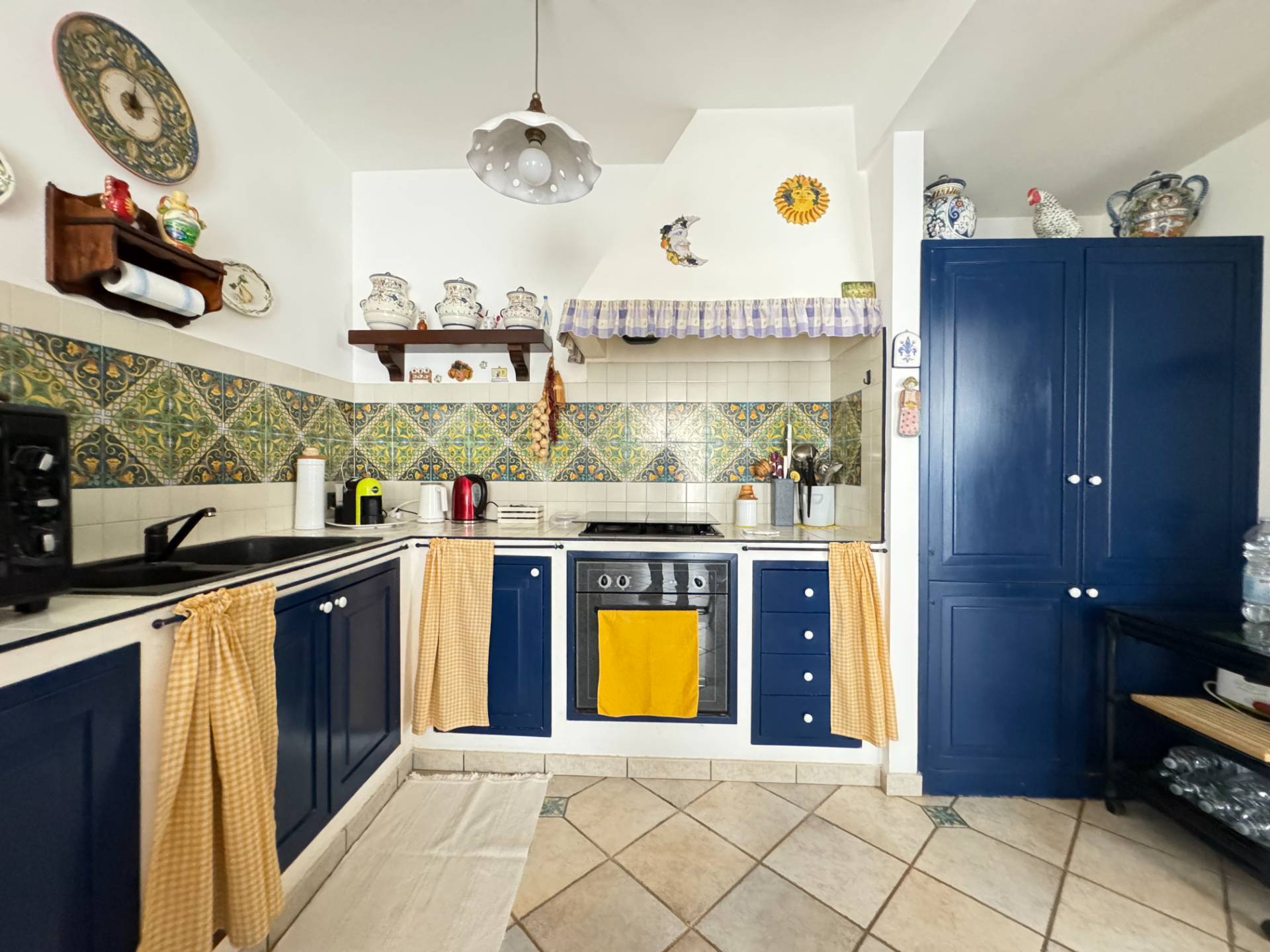 Ragusa, Ragusa, 97100, IT, 3 Bedrooms Bedrooms, ,3 BathroomsBathrooms,Residential,For Sale,1829533