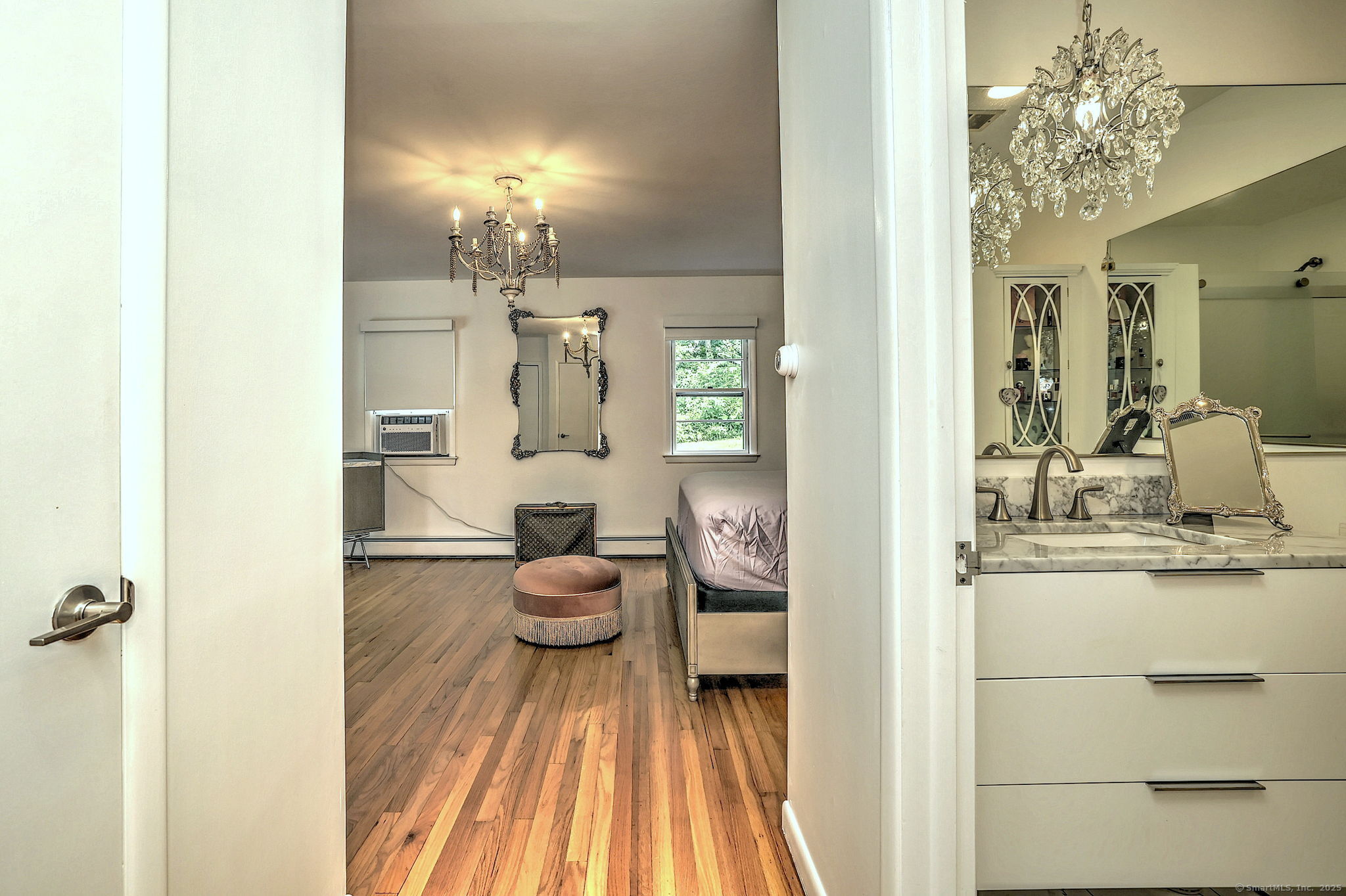 Woodbridge, Connecticut, 06525, United States, 5 Bedrooms Bedrooms, ,4 BathroomsBathrooms,Residential,For Sale,1890965