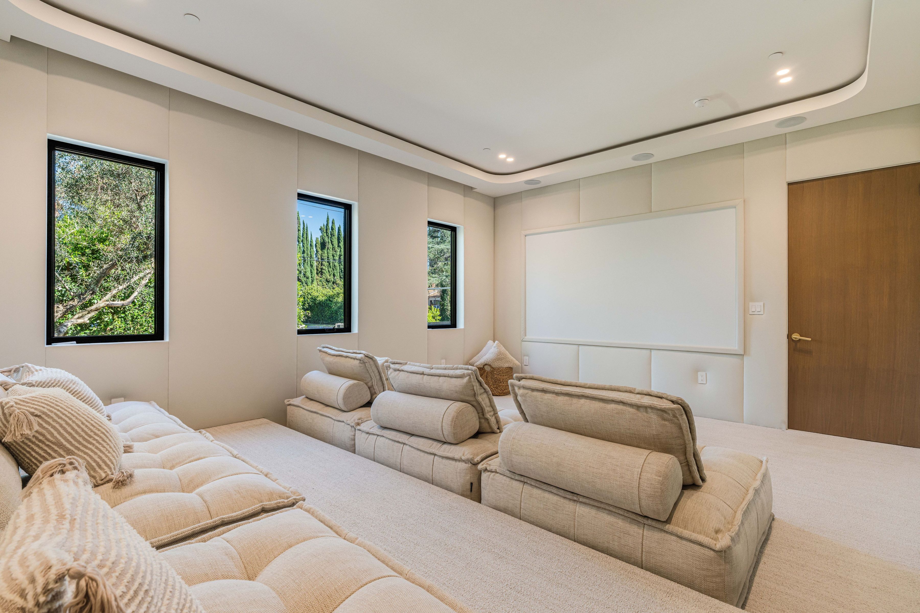  4759 Firmament Avenue - 物件實景