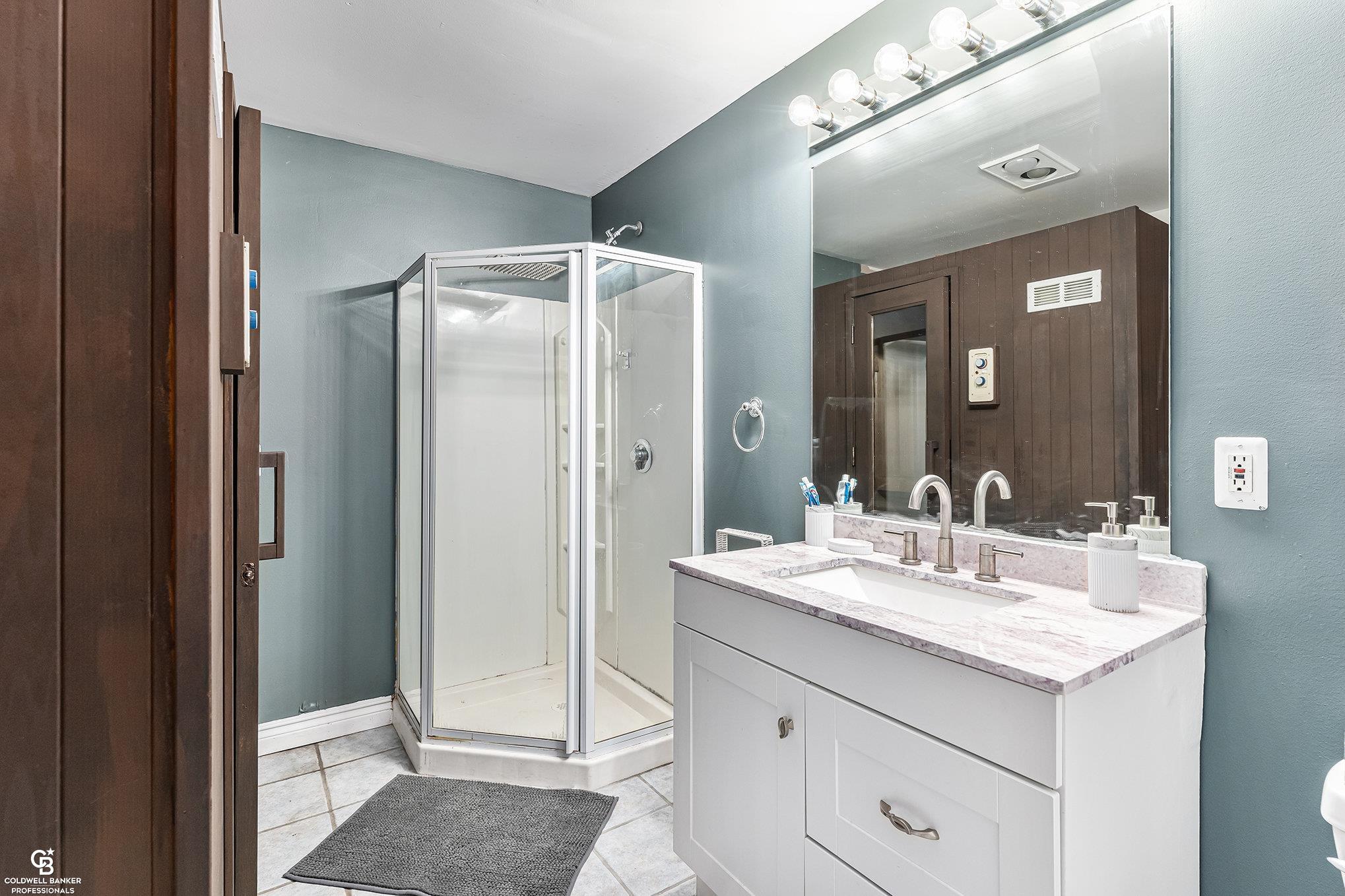 Macomb, Michigan, 48044, United States, 3 Bedrooms Bedrooms, ,3 BathroomsBathrooms,Residential,For Sale,1919570