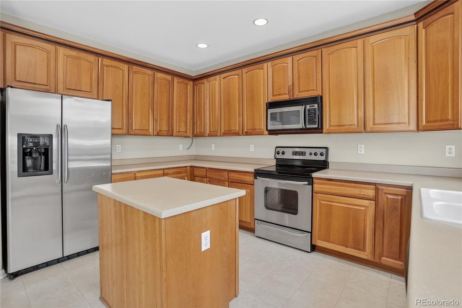 Commerce City, Colorado, 80022, United States, 3 Bedrooms Bedrooms, ,3 BathroomsBathrooms,Residential,For Sale,1989632