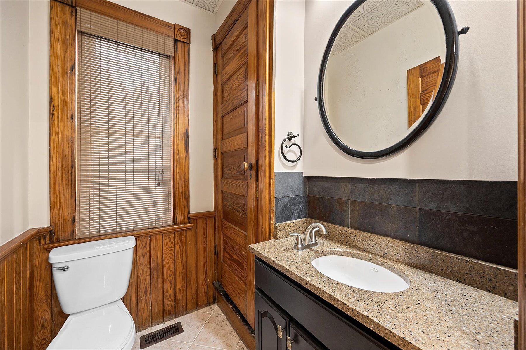  Impressive Century Home - 物件實景